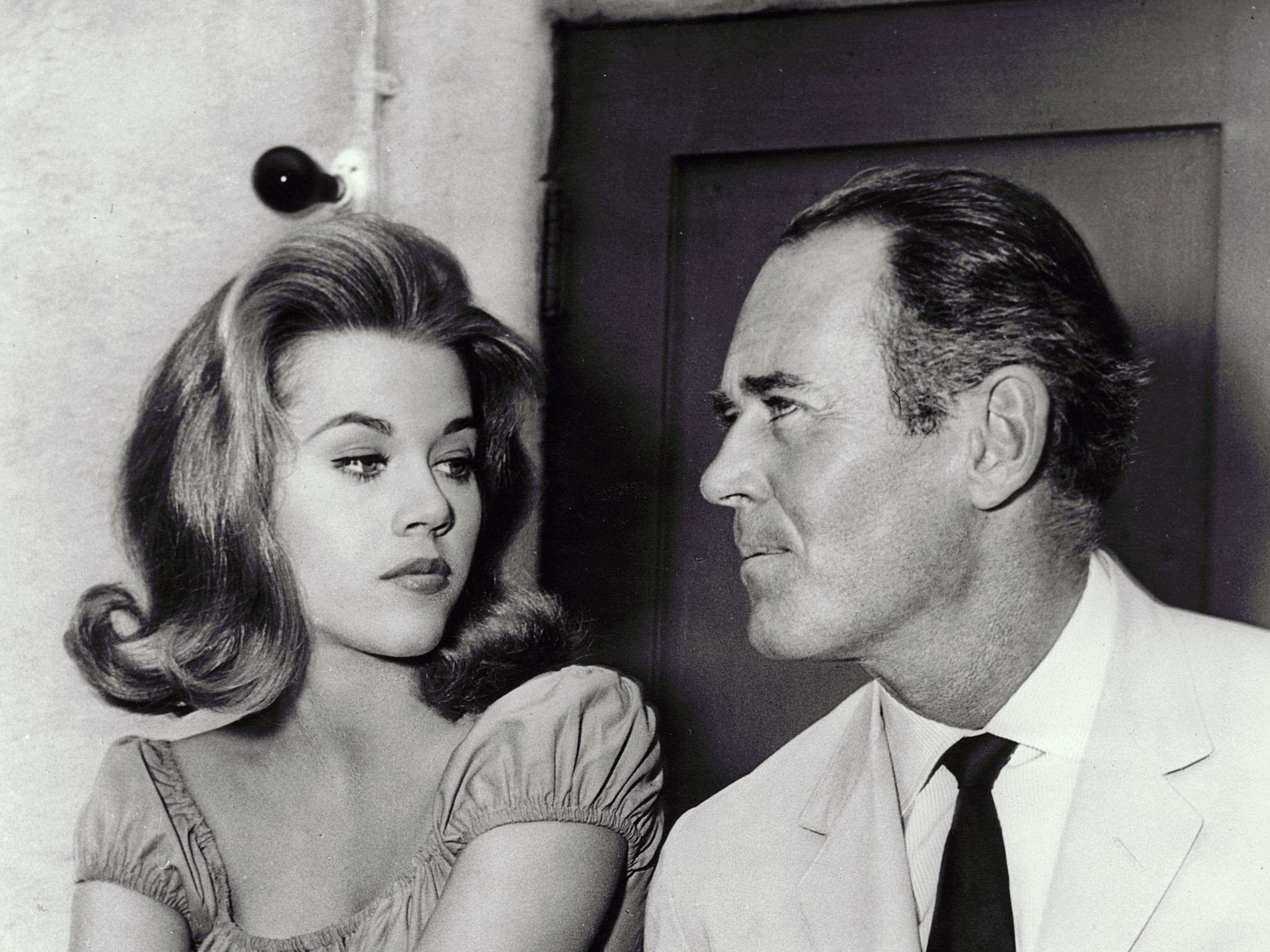 Jane Fonda with her father Henry Fonda in 1960