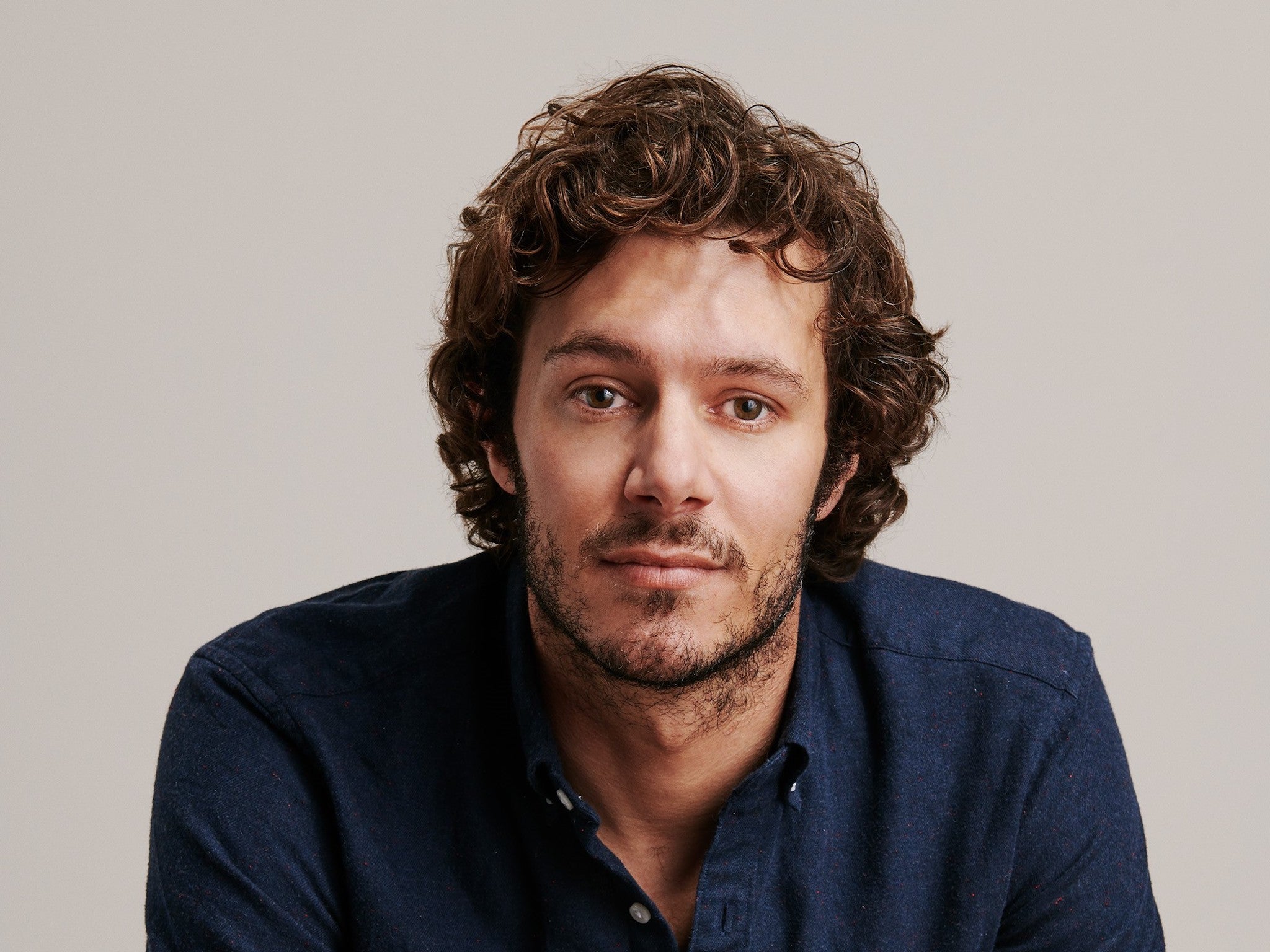 Adam Brody plays finance bro Seth in FX’s ‘Fleishman Is in Trouble’