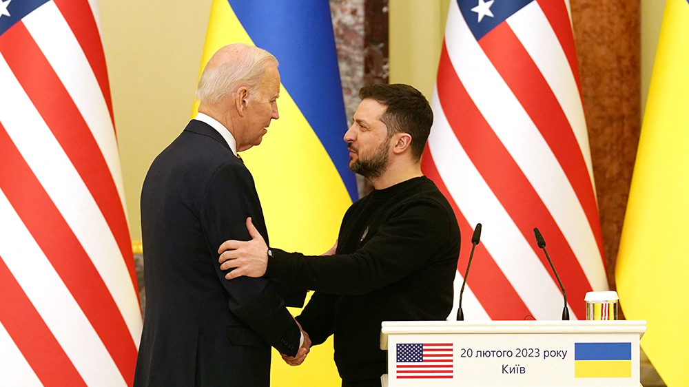 Biden shakes hands with Zelensky during the monumental visit