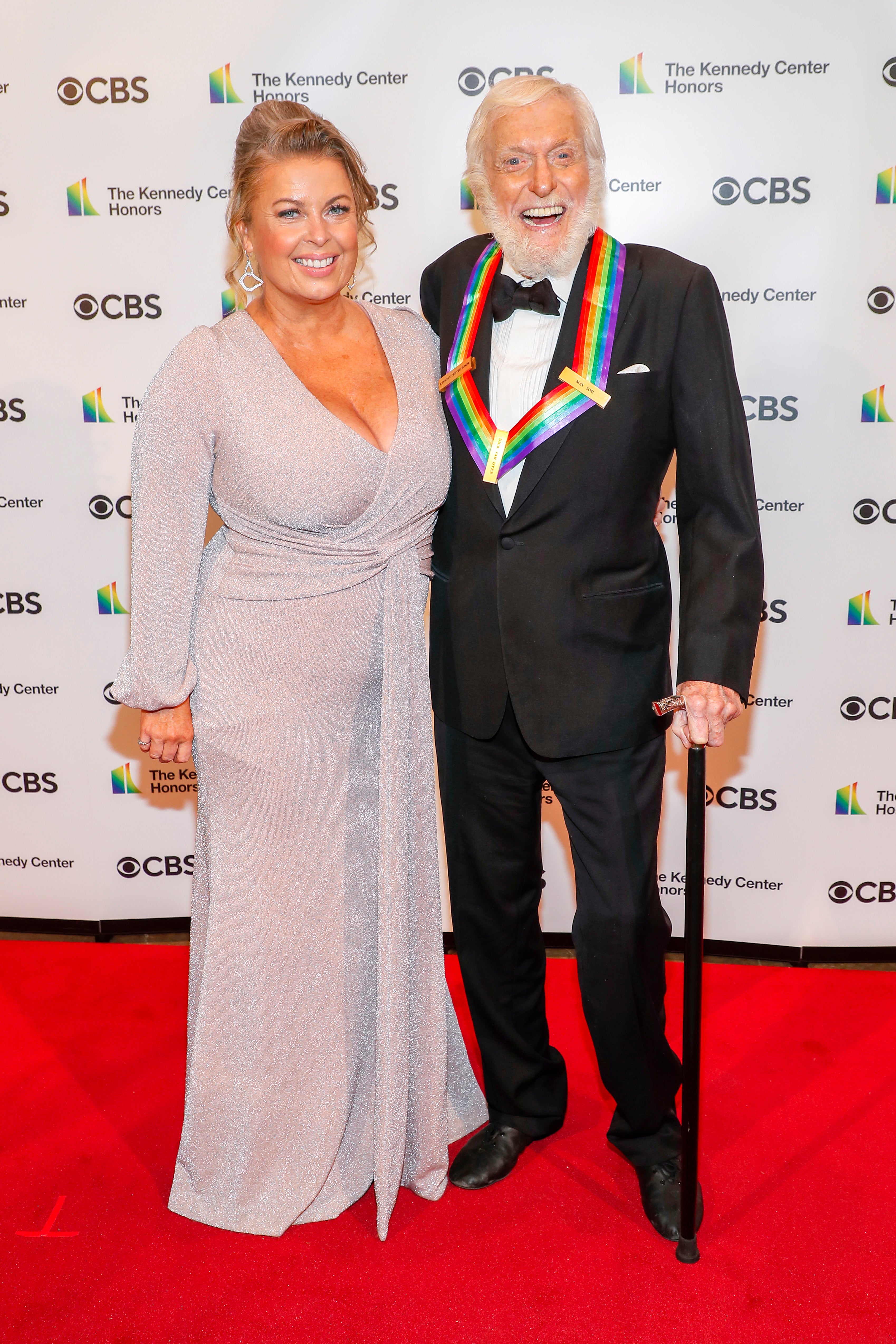 Van Dyke poses with his wife, Arlene Silver, after receiving the Kennedy Center Honors in 2021