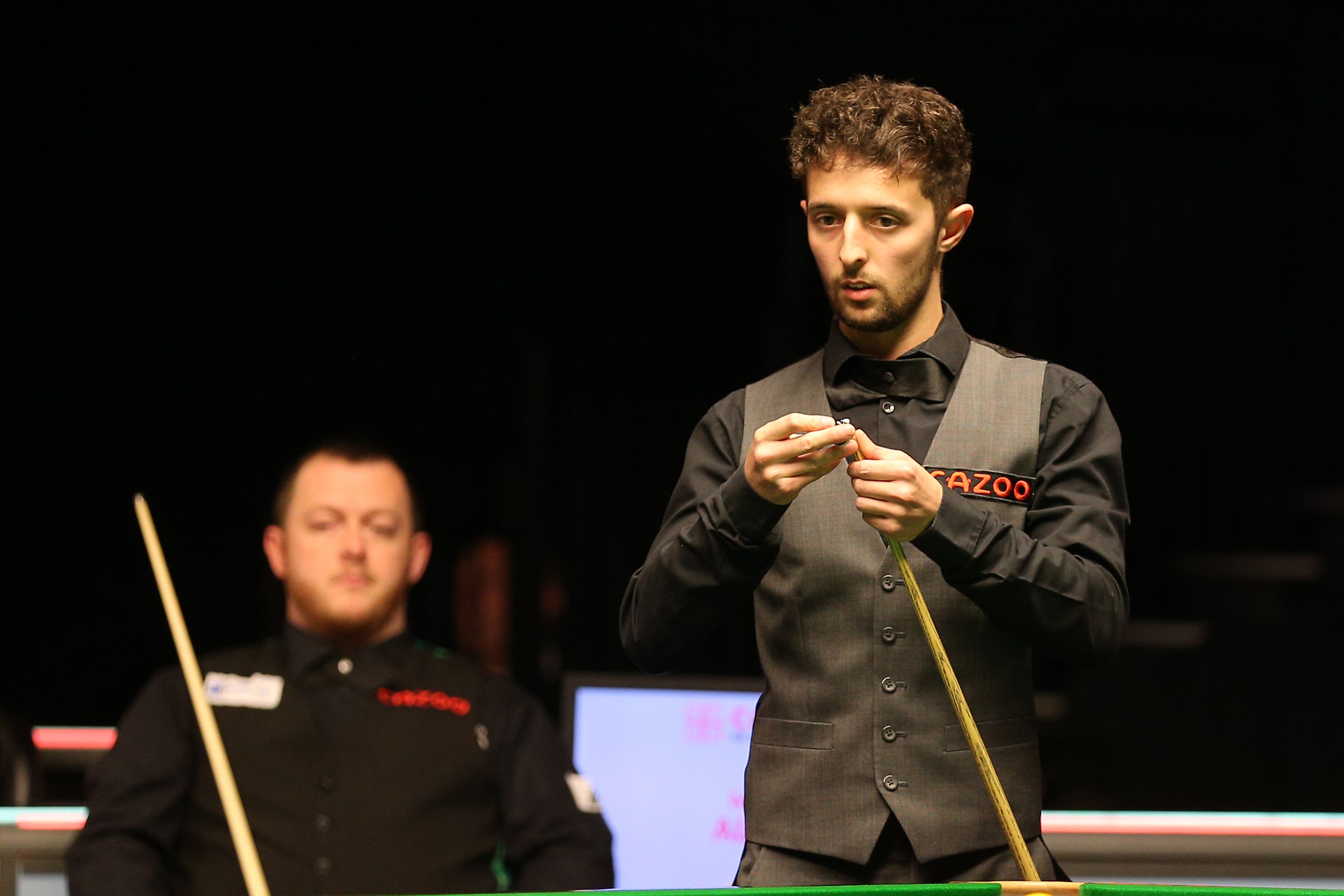 Joe O’Connor (right) beat top seed Mark Allen (left) 6-3 on the opening day of the Players Championship (Nigel French/PA)