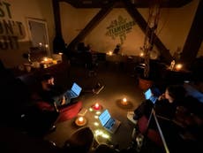 Blackouts, air raids and reporting by candlelight: The ‘new normal’ of The Kyiv Independent newsroom