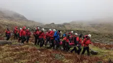 Rescuers ask climbers not to rely on Google Maps after hiker narrowly escapes death on Lake District