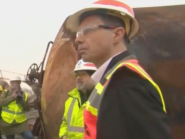 Pete Buttigieg visits the site of the Ohio train derailment