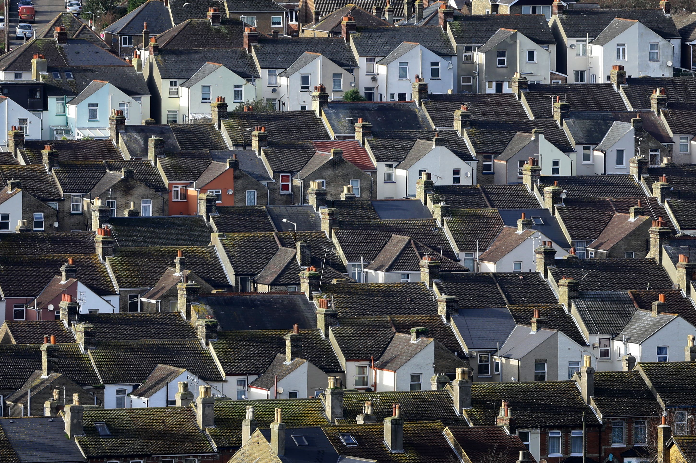 House sellers are shaving just over £14,000 off their original asking prices typically to achieve a sale, according to Zoopla (Gareth Fuller/PA)