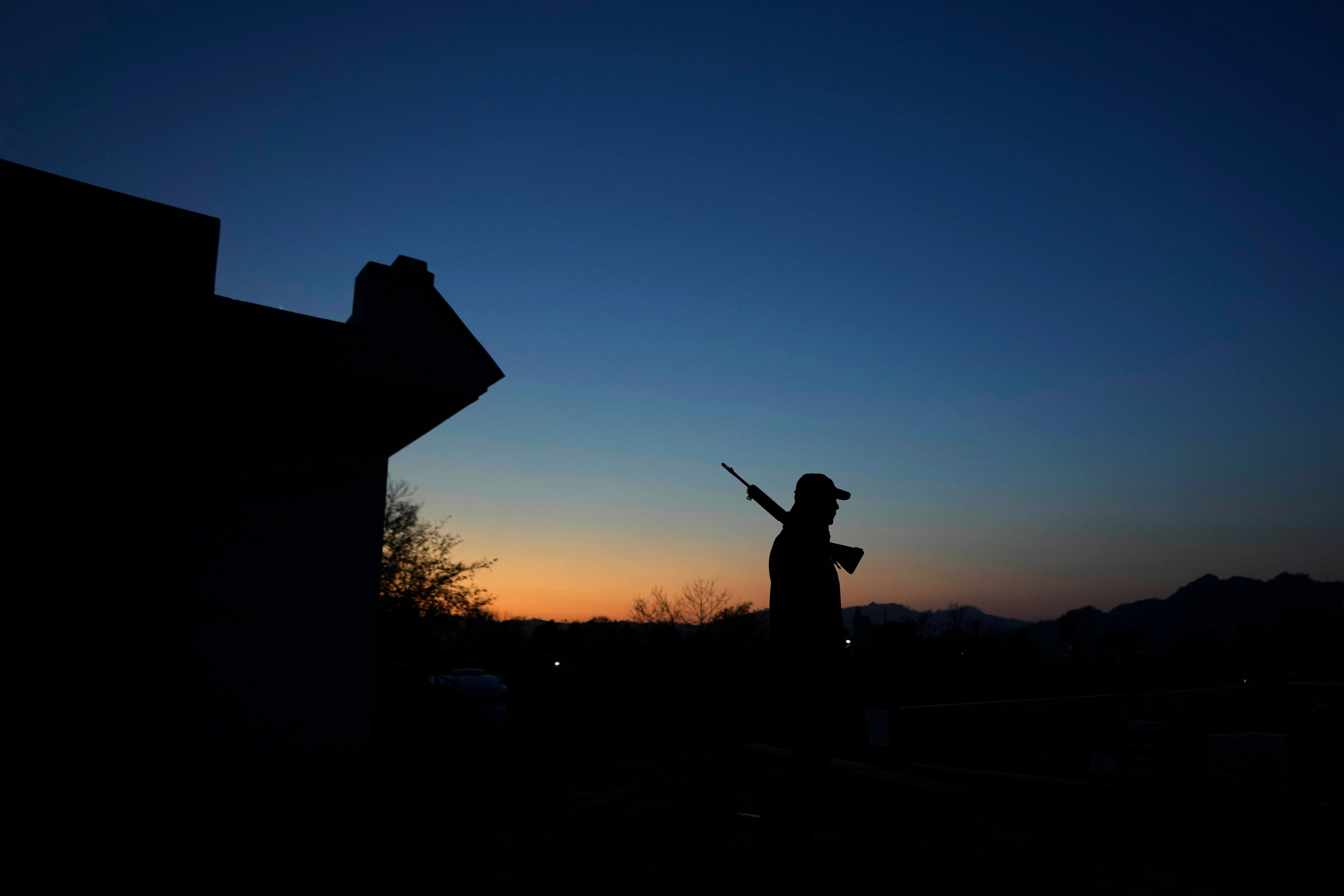 India Kashmir Arming Civilians