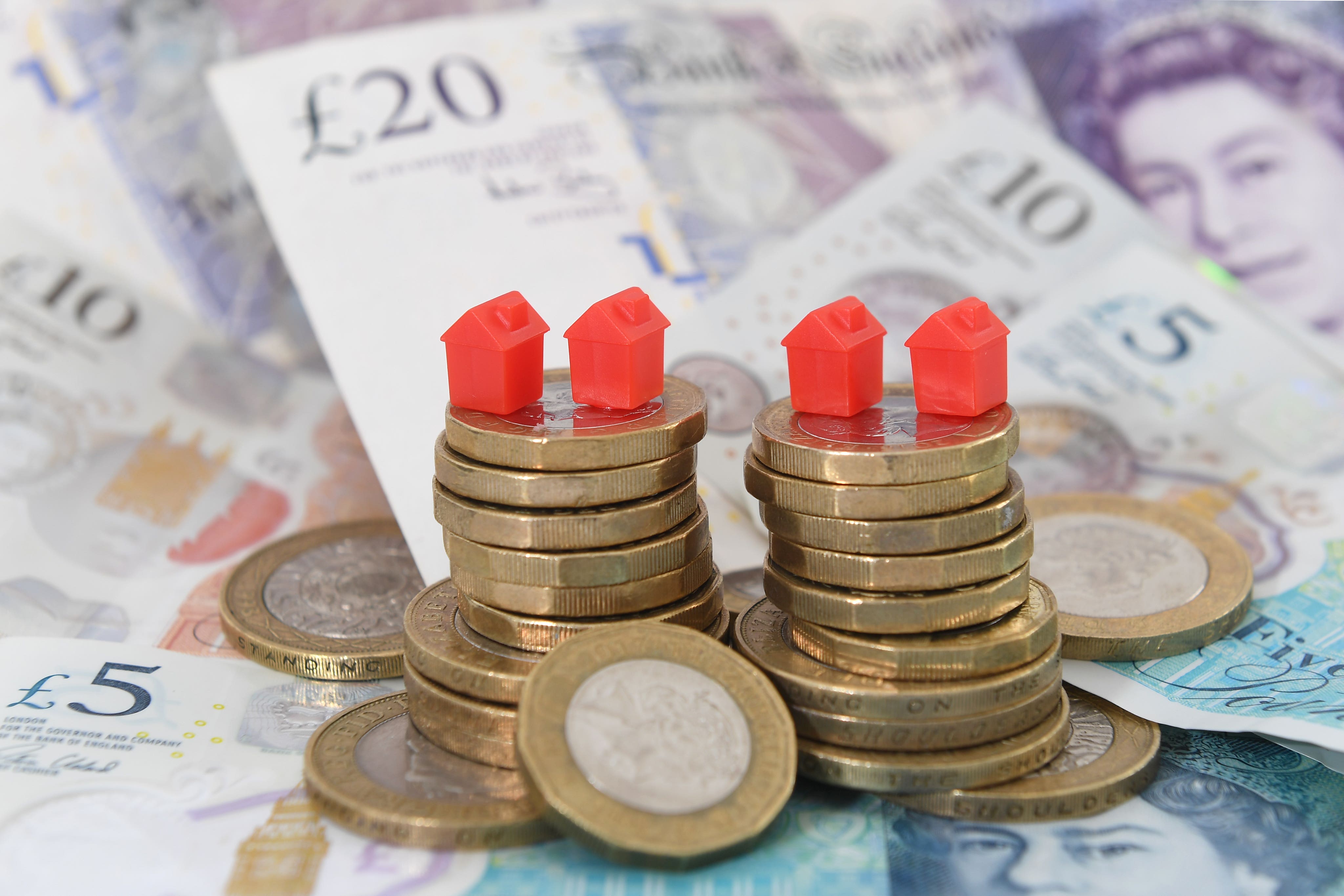 The number of mortgages being approved to home buyers fell for the fifth month in a row in January, according to Bank of England figures (Joe Giddens/PA)