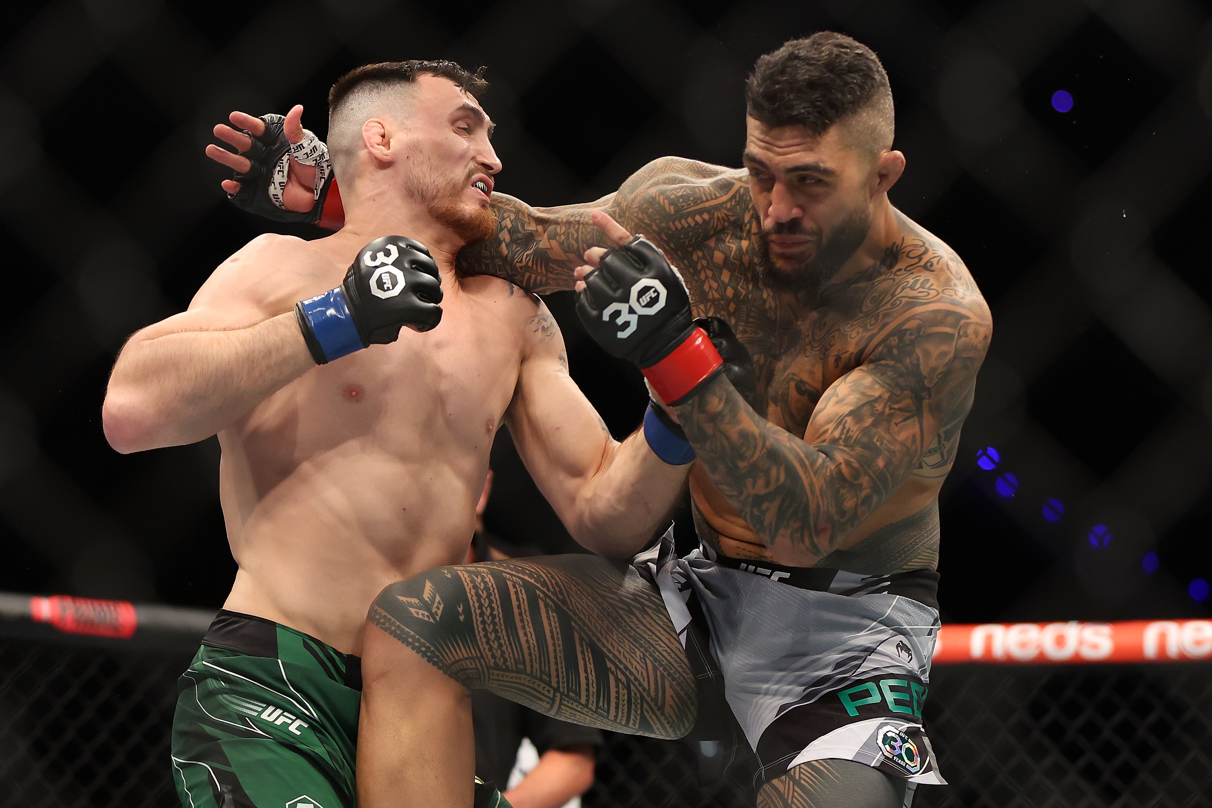 Modestas Bukauskas (left) in his decision win against Tyson Pedro in February