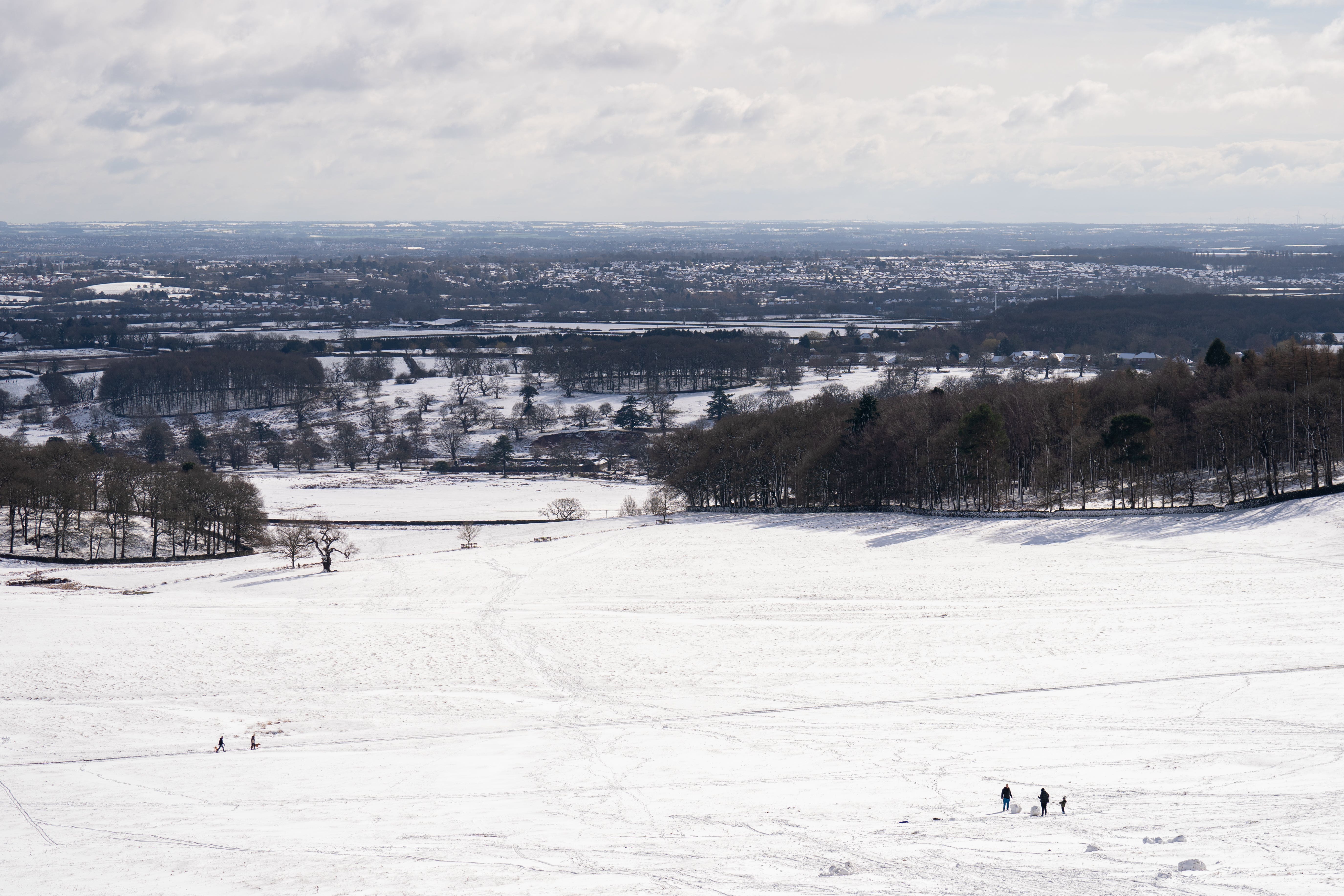 There was a 20 degree difference in minimum temperatures across the UK on Friday night (PA)