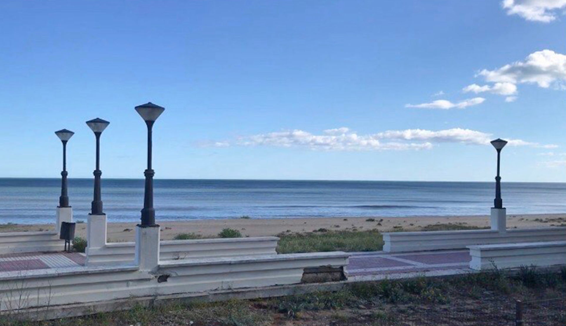 The beach in front of Julian’s apartment