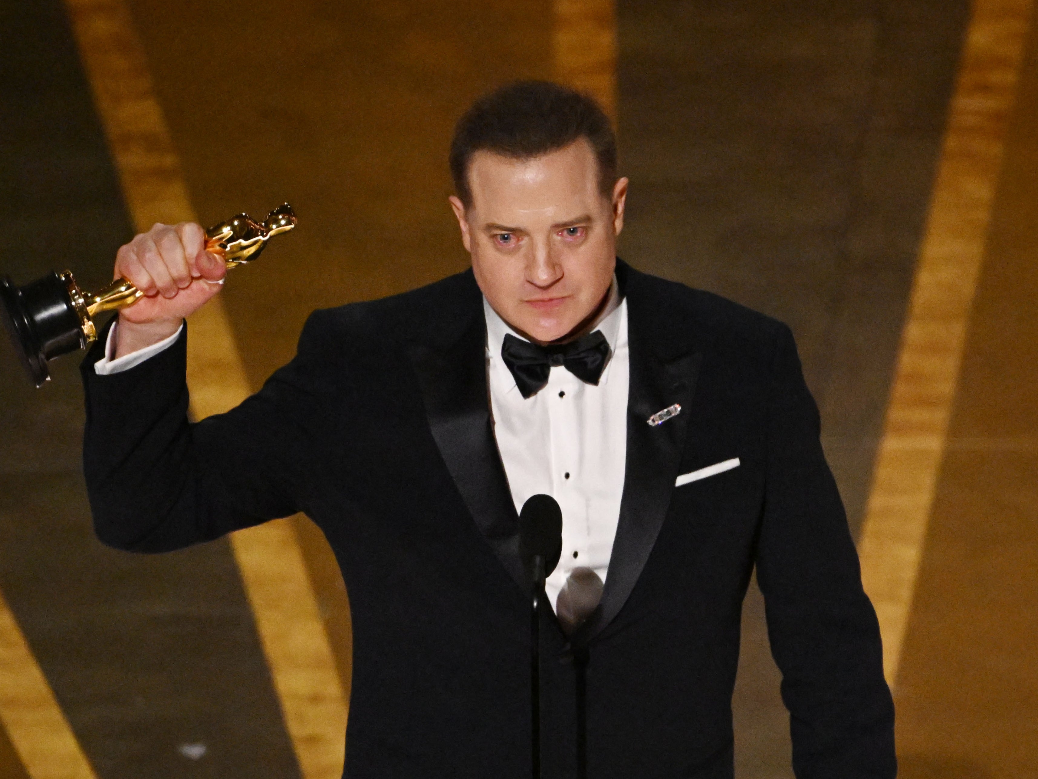 Brendan Fraser accepts the Oscar for Best Actor in a Leading Role for ‘The Whale'