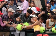 Indian Wells sets attendance record as fans witness top seeds Carlos Alcaraz and Iga Swiatek advance