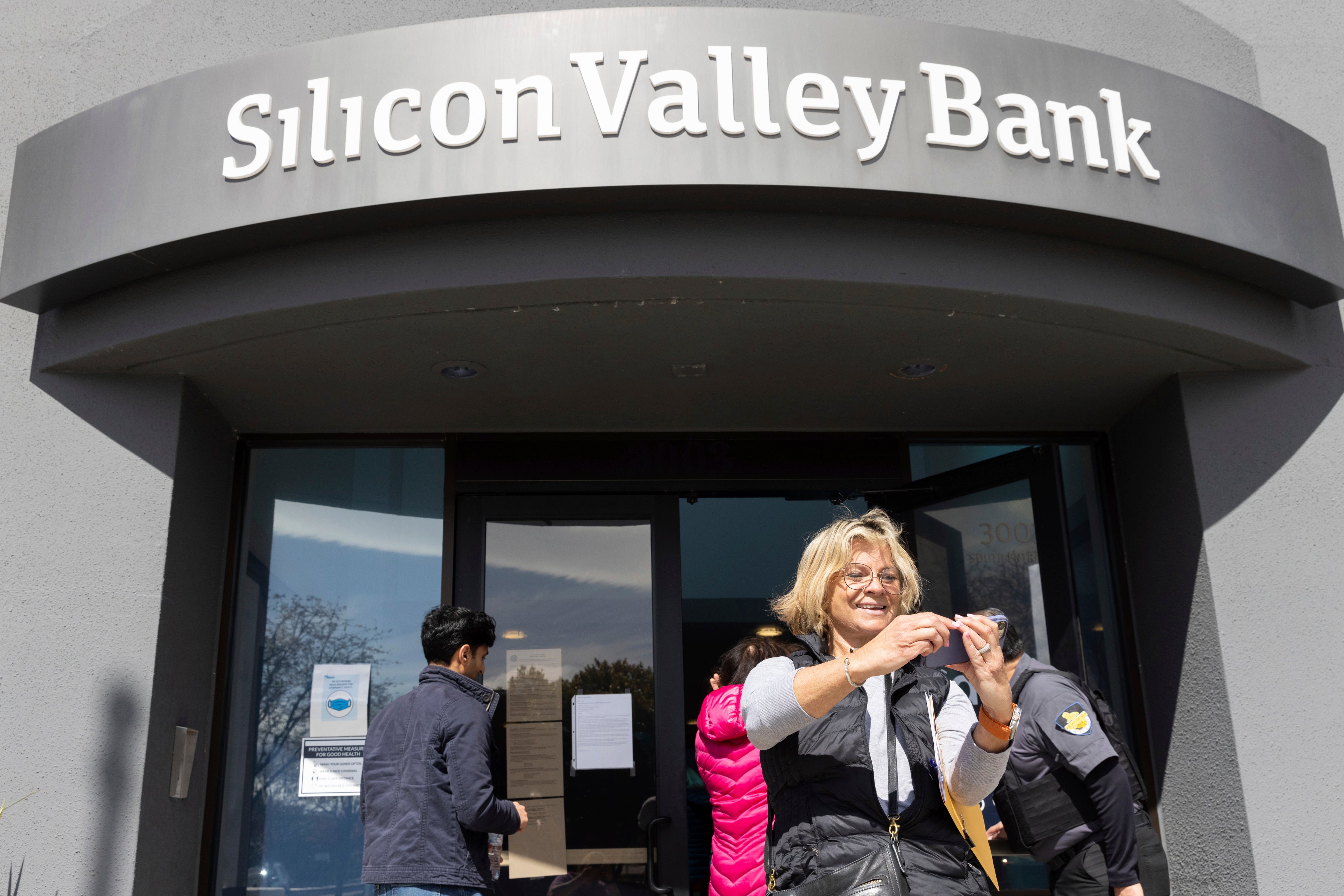 SVB collapse - latest news: Credit Suisse shares drop after expert predicts failure like Silicon Valley Bank