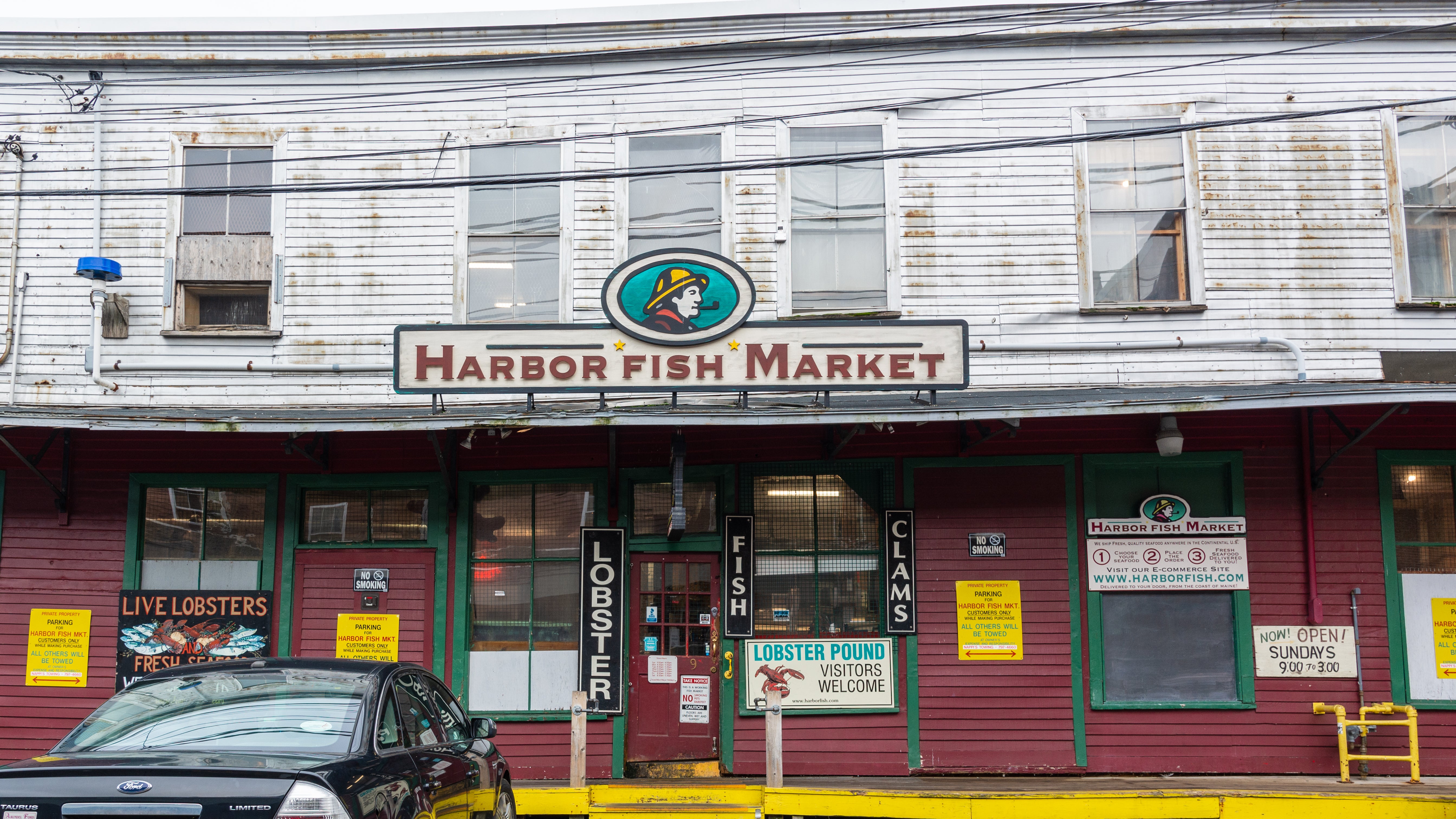 Harbor Fish Market in Portland