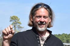 Visitor finds record-sized diamond at Arkansas state park