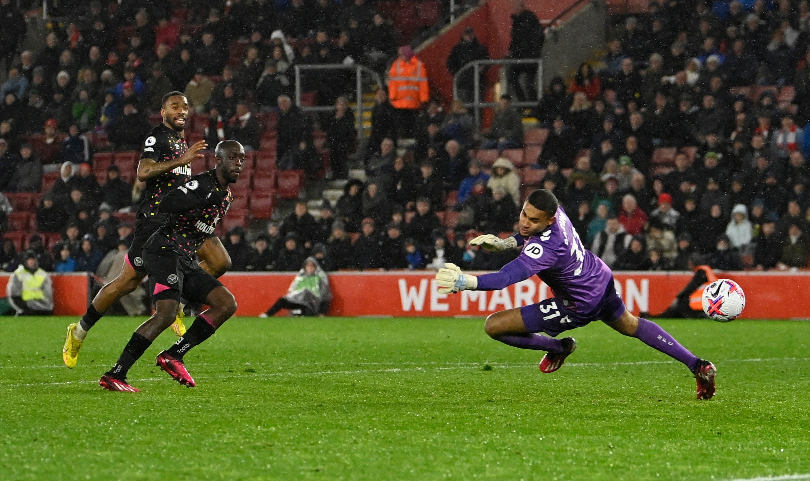 Yoanne Wissa wrapped up the points for Brentford late on