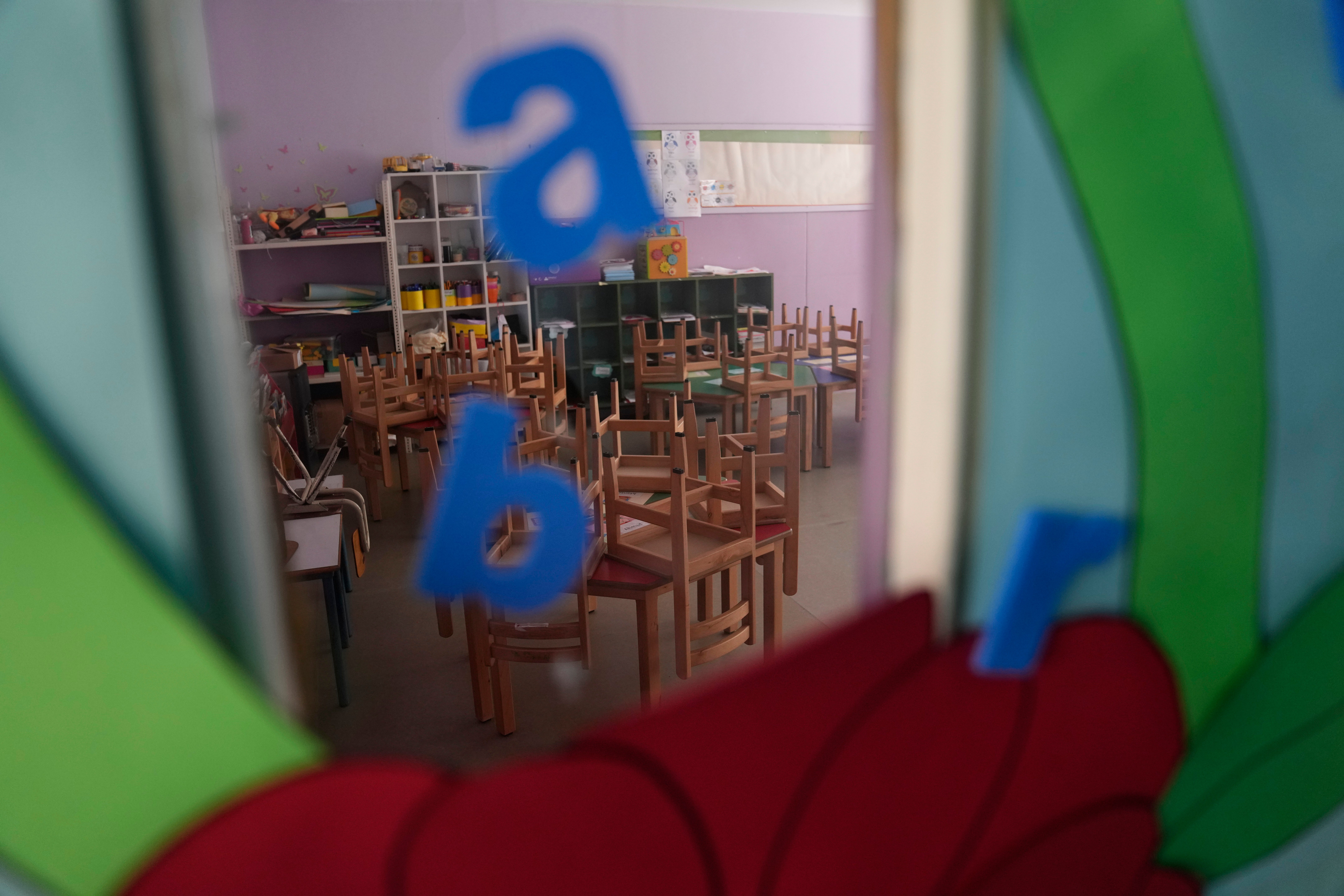 Lebanon School Crisis