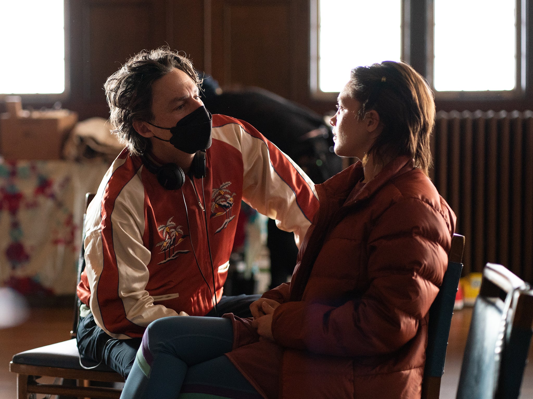 Zach Braff directs Florence Pugh on the set of ‘A Good Person’