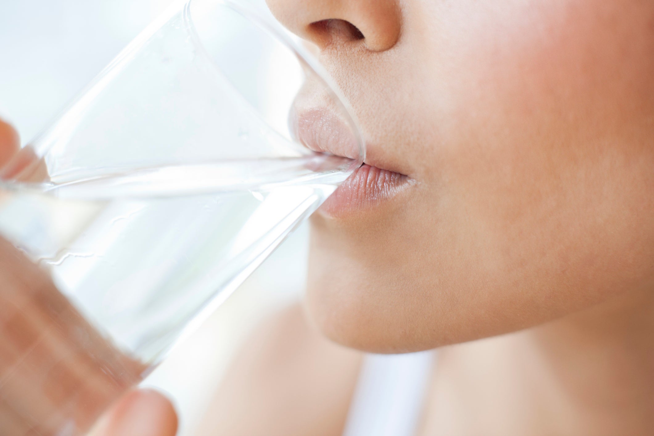 How to tell if you’re seriously dehydrated, as UK temperatures soar