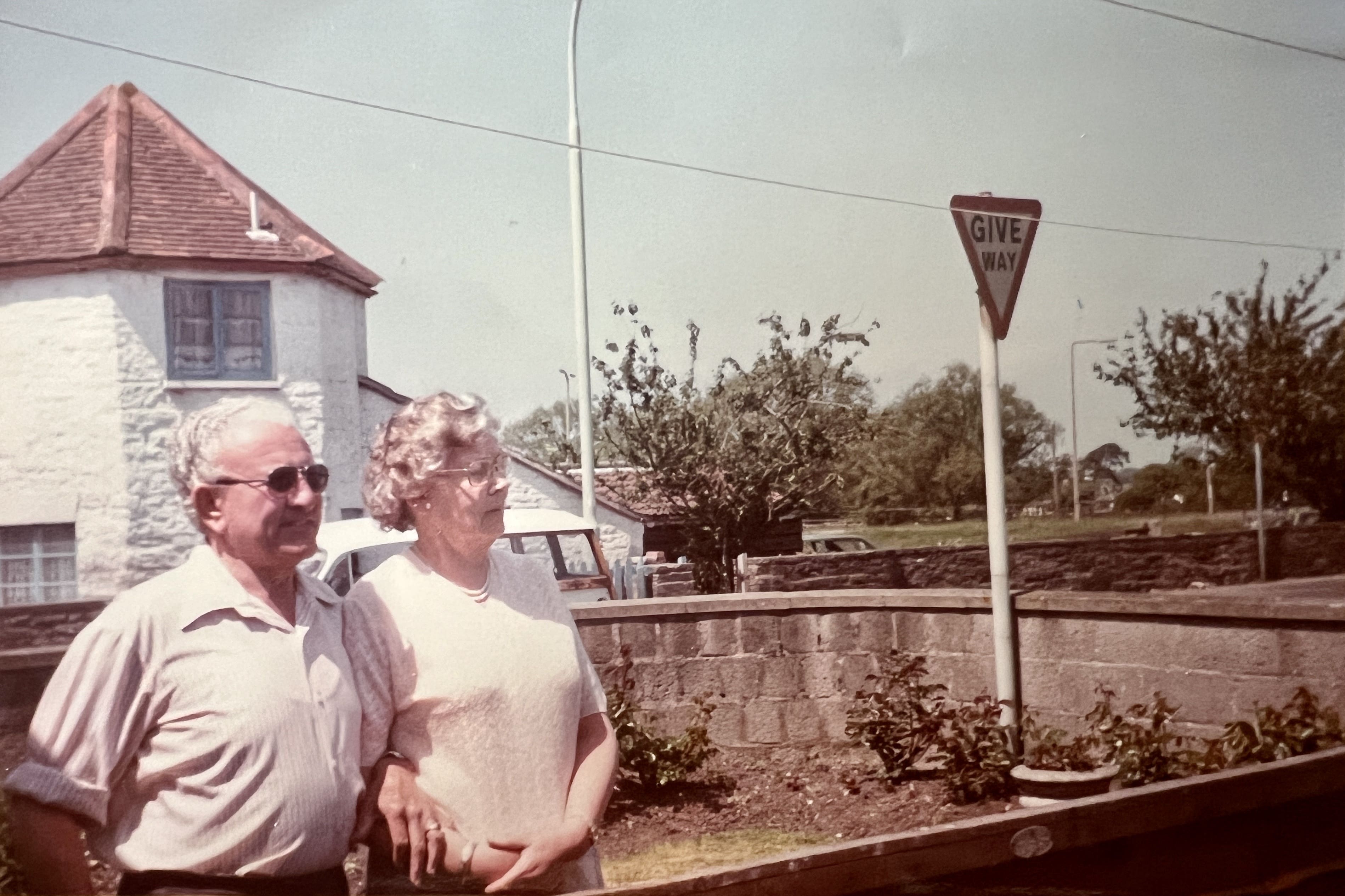 Bert and Nancy Gifford in the garden of their home (Gifford Family/PA)