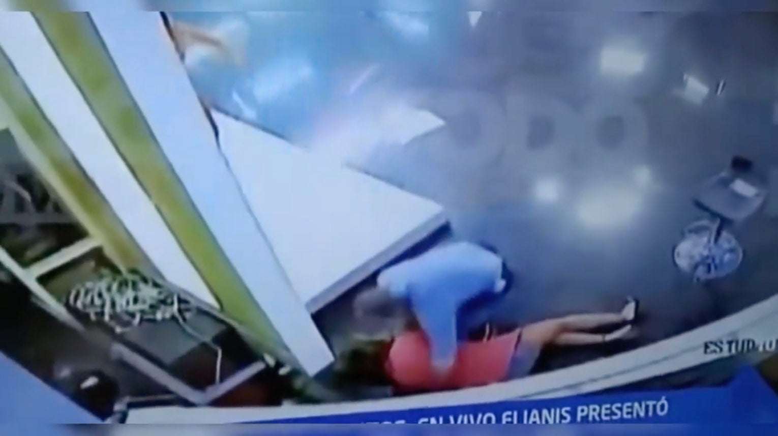 Garrido’s co-presenter Ariel Osorio rushed to her aid