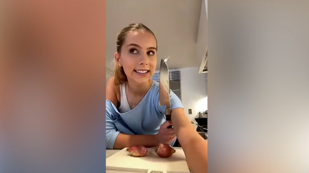 Romy Mars in her viral TikTok