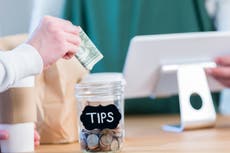 American restaurant server fumes over $70 tip left by tourists