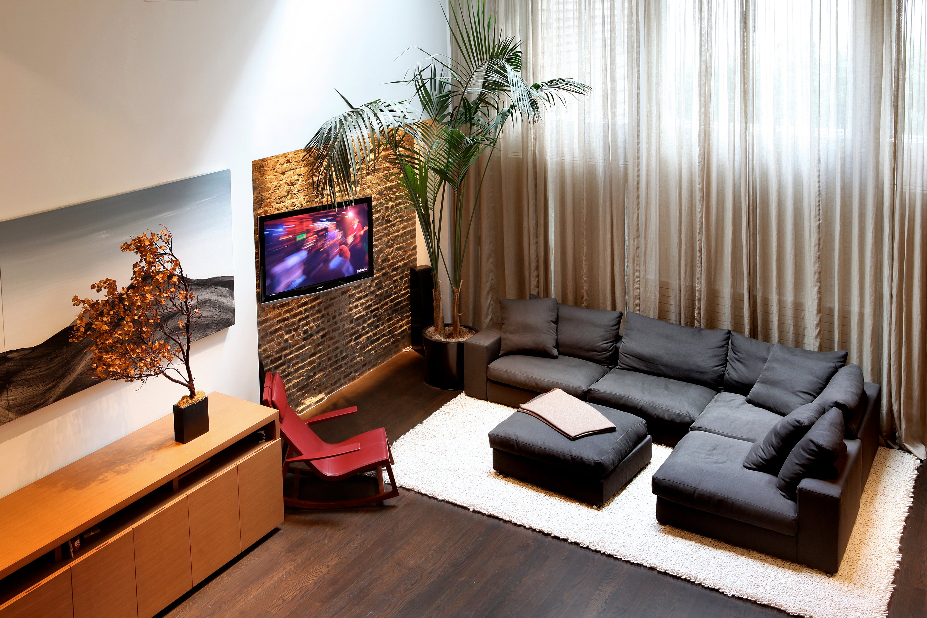 Homes-Spring Refreshes