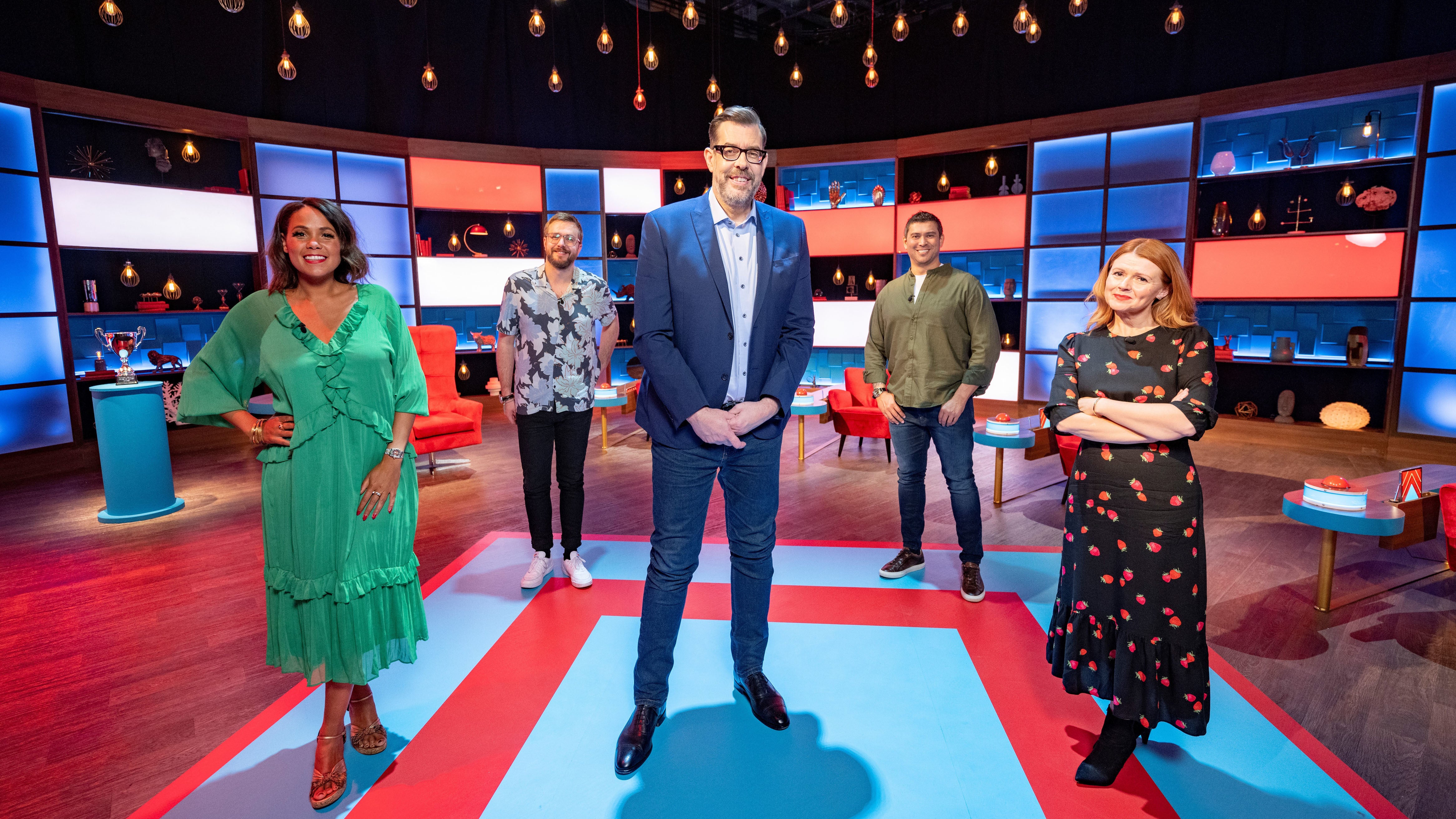 Osman (centre) hosting ‘Richard Osman’s House of Games’