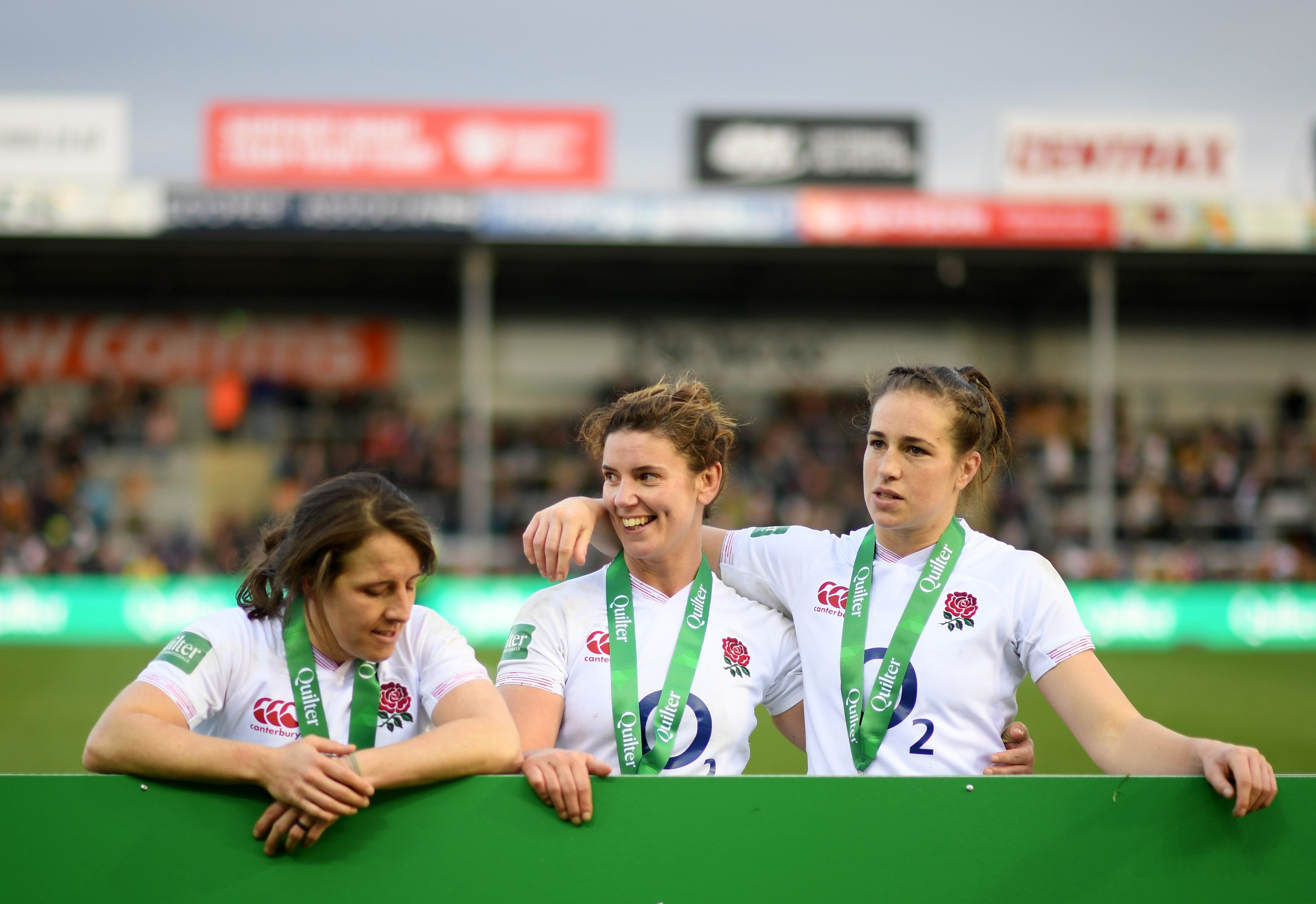 Katy Daley-Mclean (left) and Emily Scarratt (right) were two of the three players Hunter (centre) told about her retirement before the public announcement