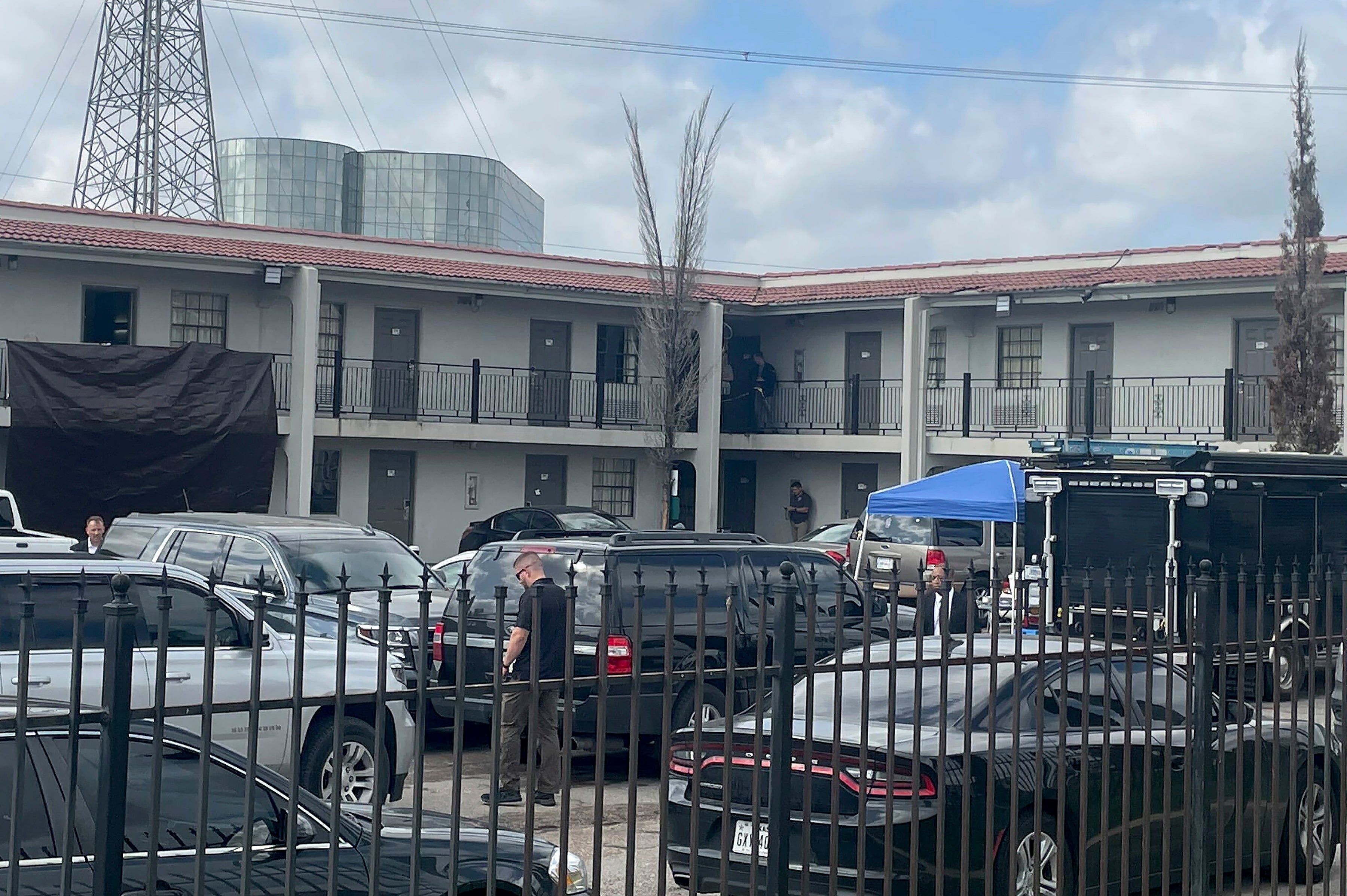 Houston-Hostages-FBI-Shooting