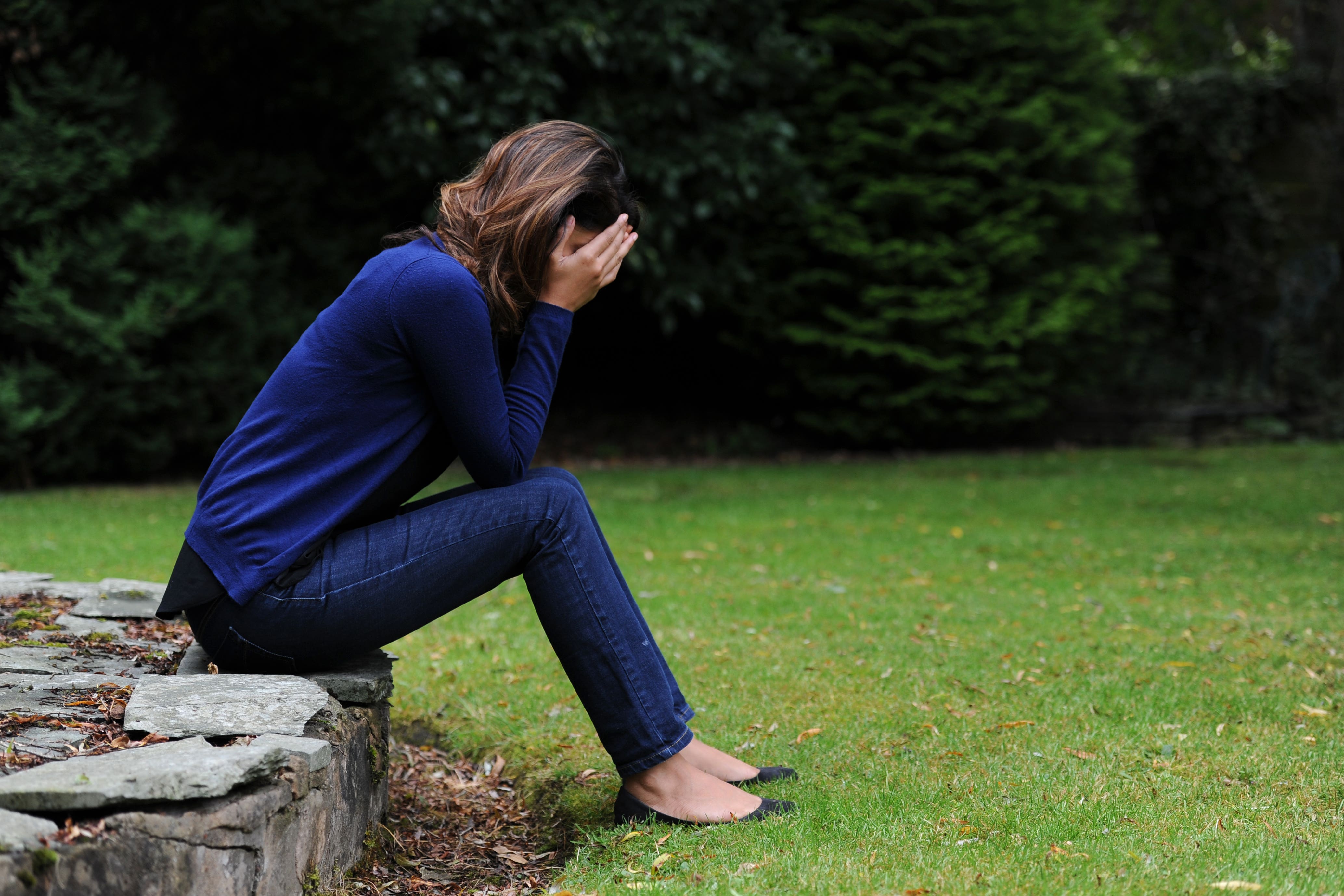 Other people’s body odour can help treat social anxiety, study suggests (Anna Gowthorpe/PA)