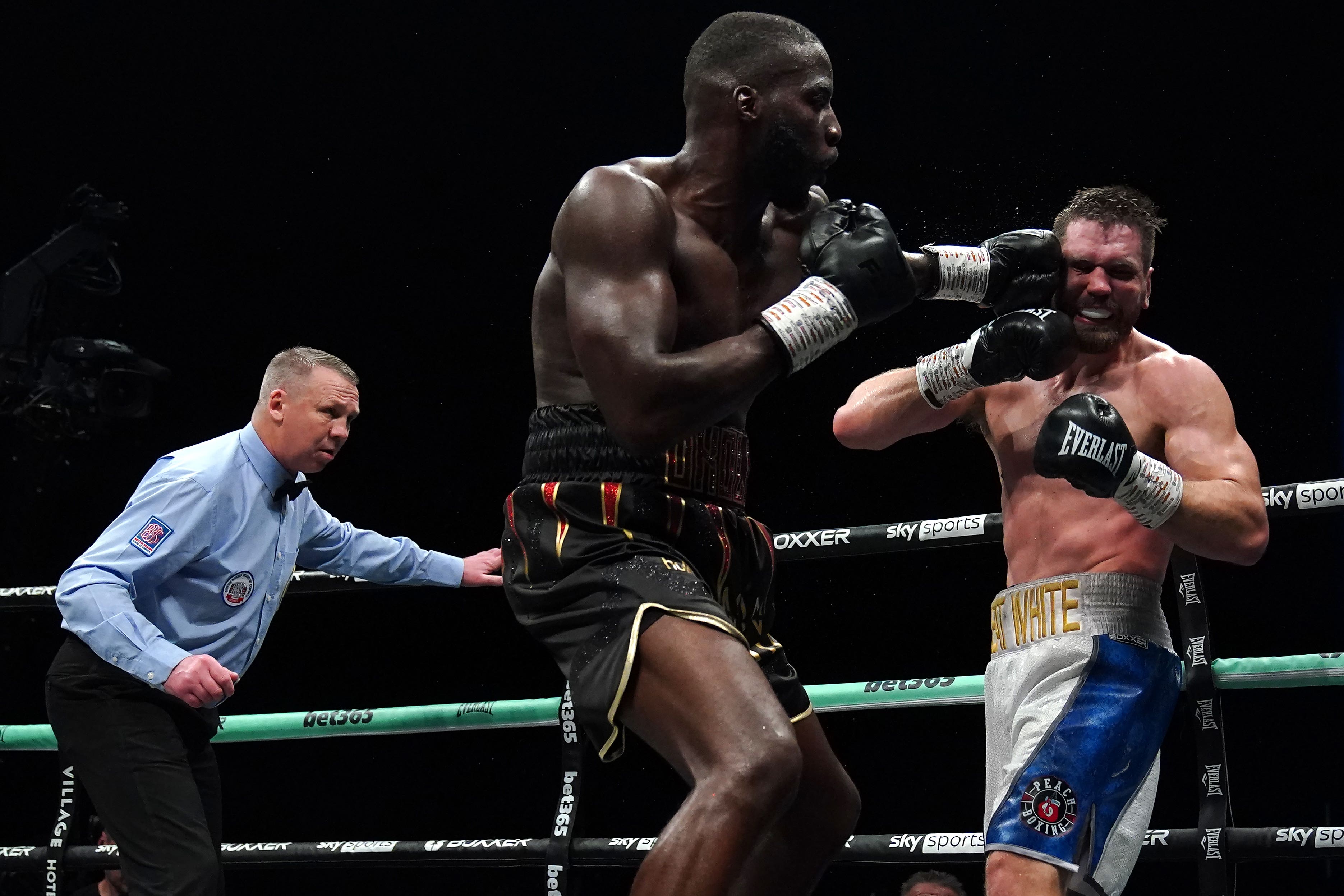 Lawrence Okolie defended his title (Peter Byrne/PA)