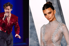 Harry Styles and Emily Ratajkowski spotted kissing in Japan