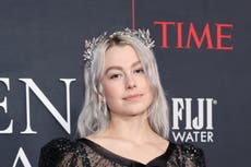 Phoebe Bridgers says “fans” “bullied” her on way to father’s funeral