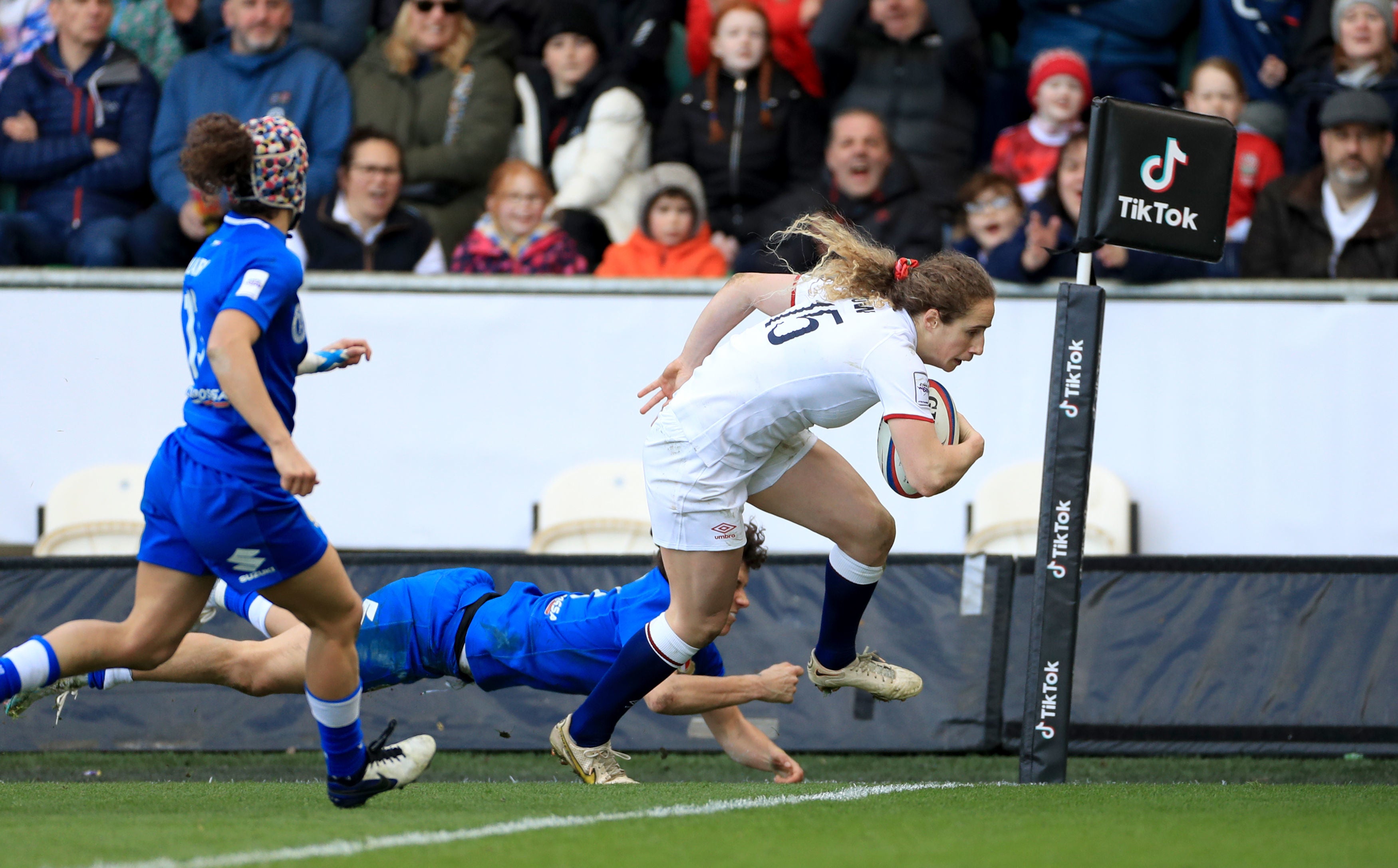 Abby Dow scored four tries in the thrashing