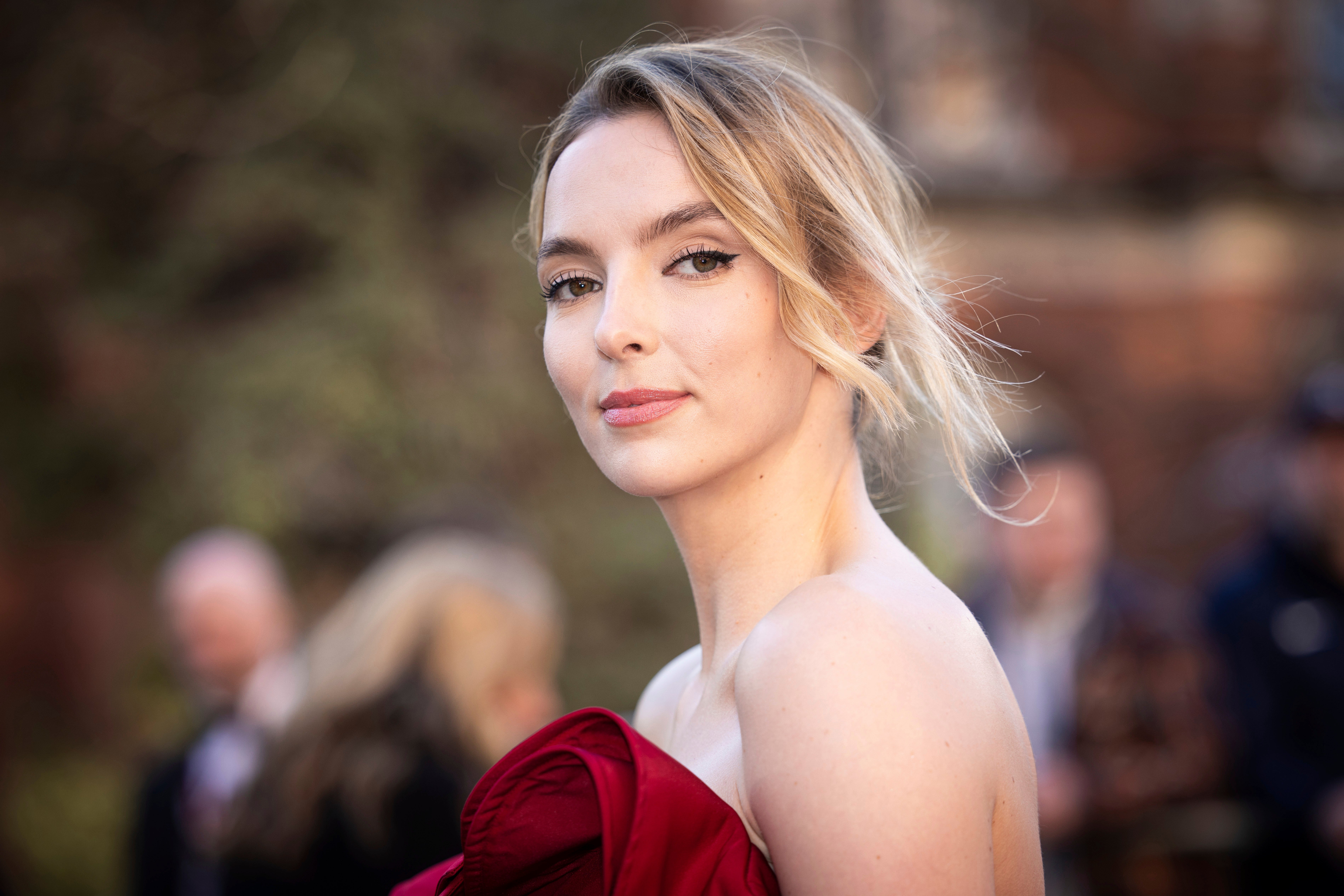 Olivier Awards: Jodie Comer holds back tears as she wins Best Actress