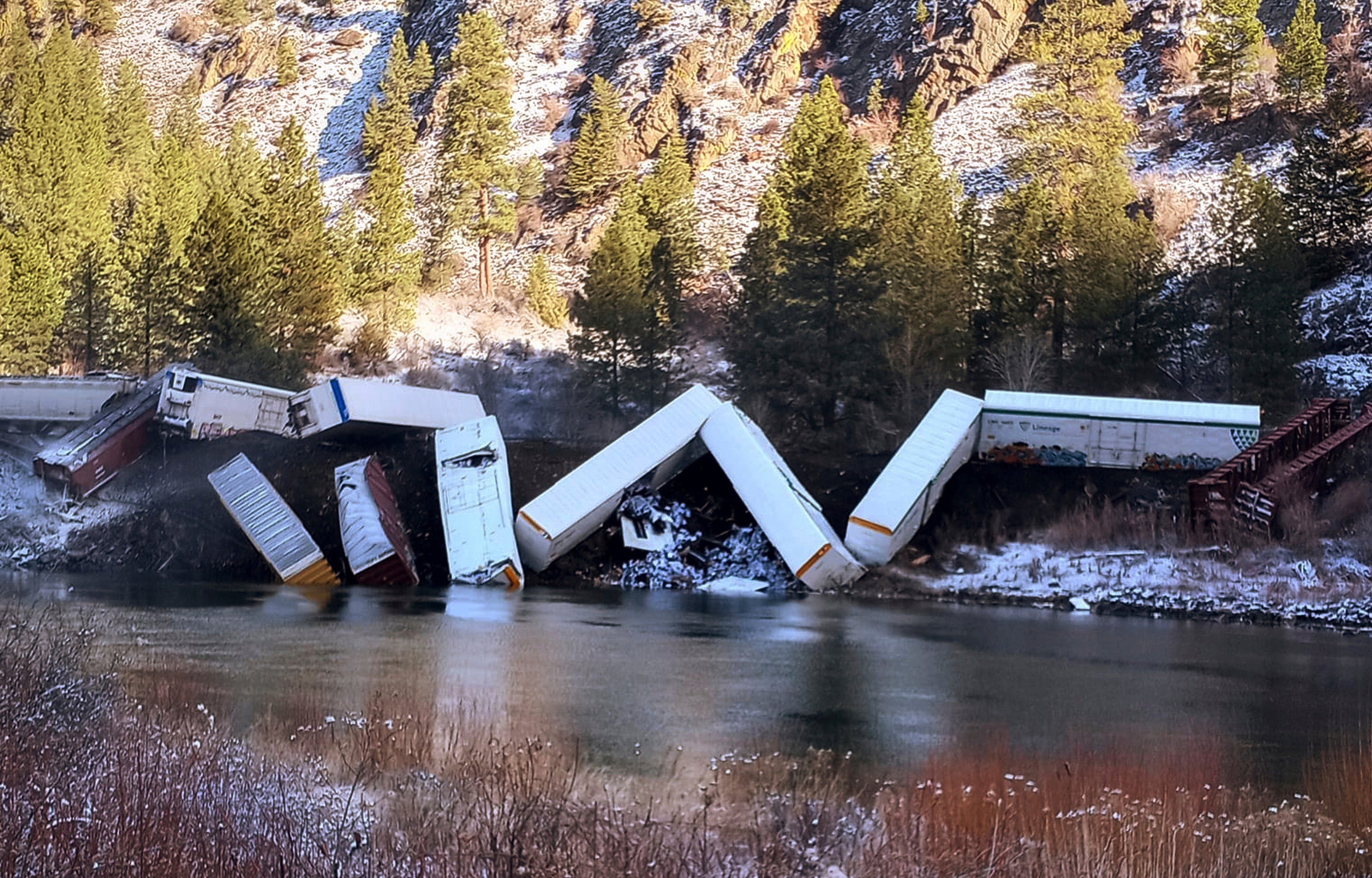 Train Derailment Montana