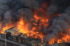 Raging fire engulfs ‘thousands’ of clothes stalls at Bangladesh market
