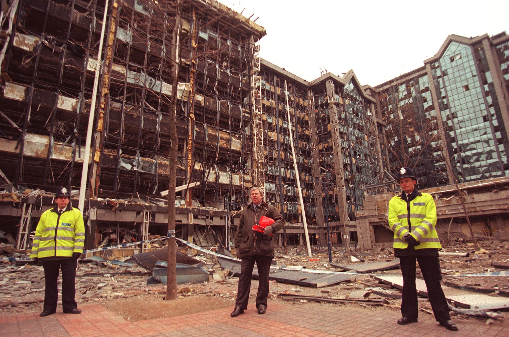 Police at the scene of the IRA bomb in Docklands