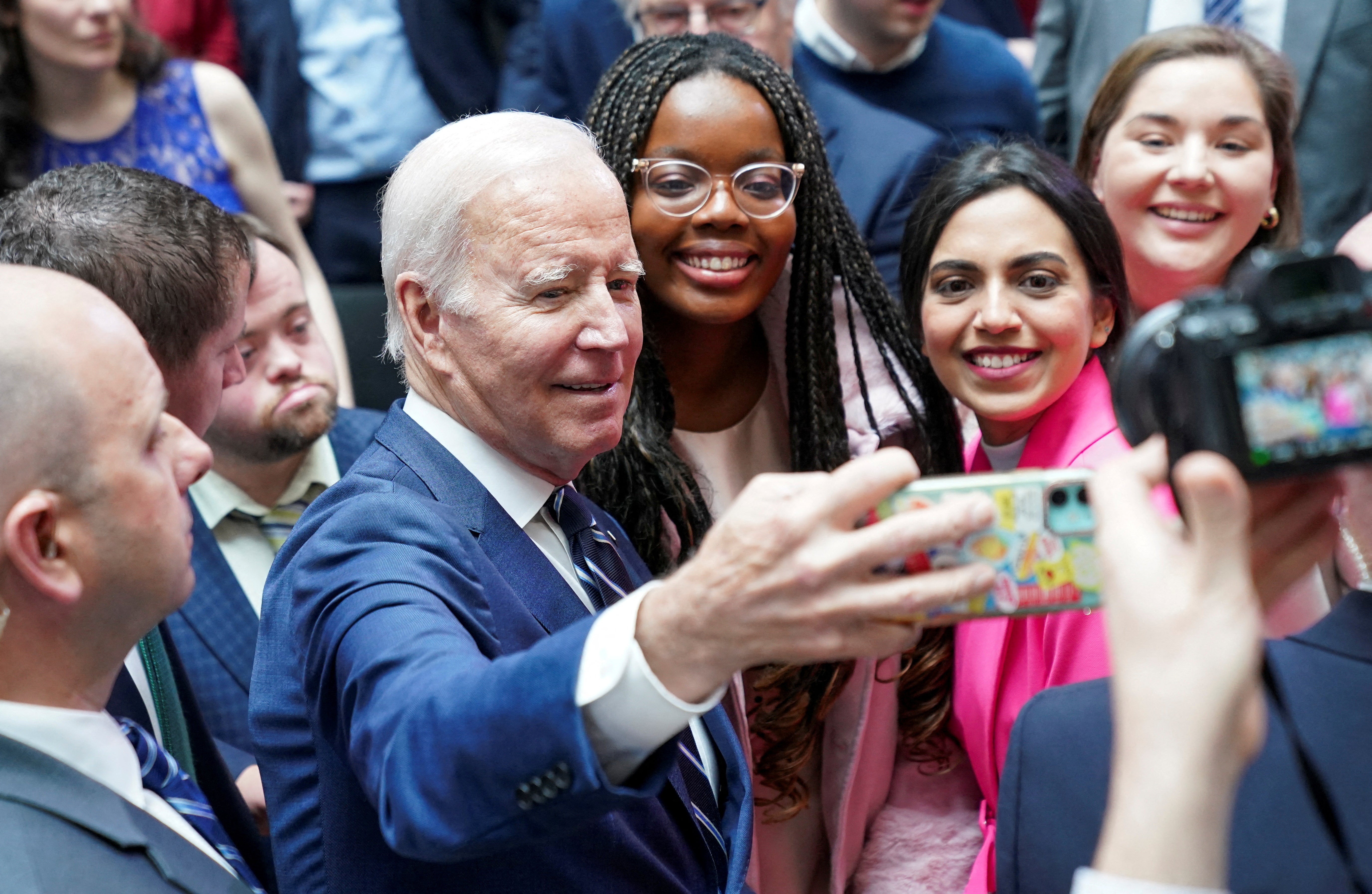 Joe Biden takes a selfie with students at Ulster University