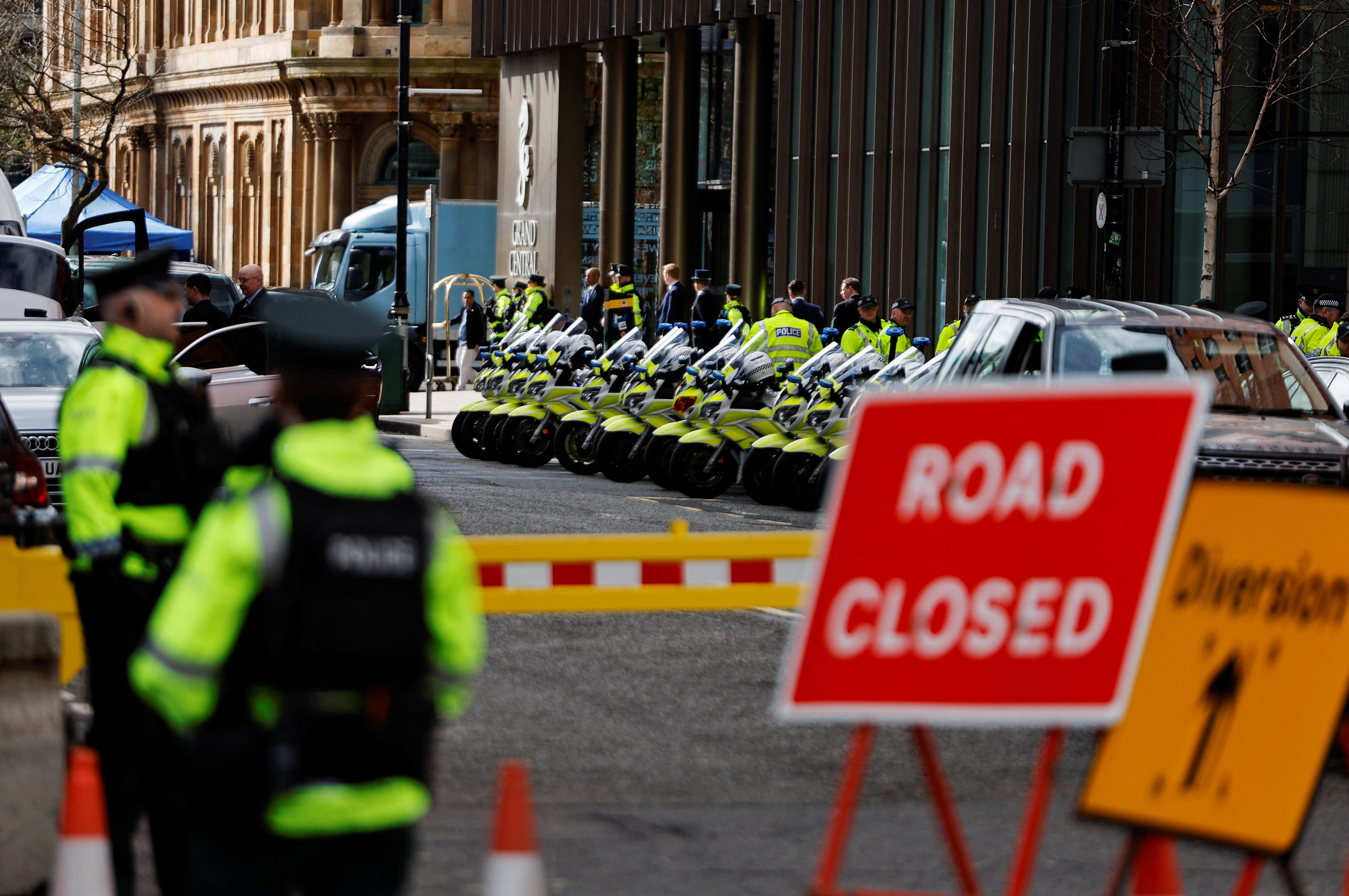 Police outside the Grand Central Hotel during Biden’s visit