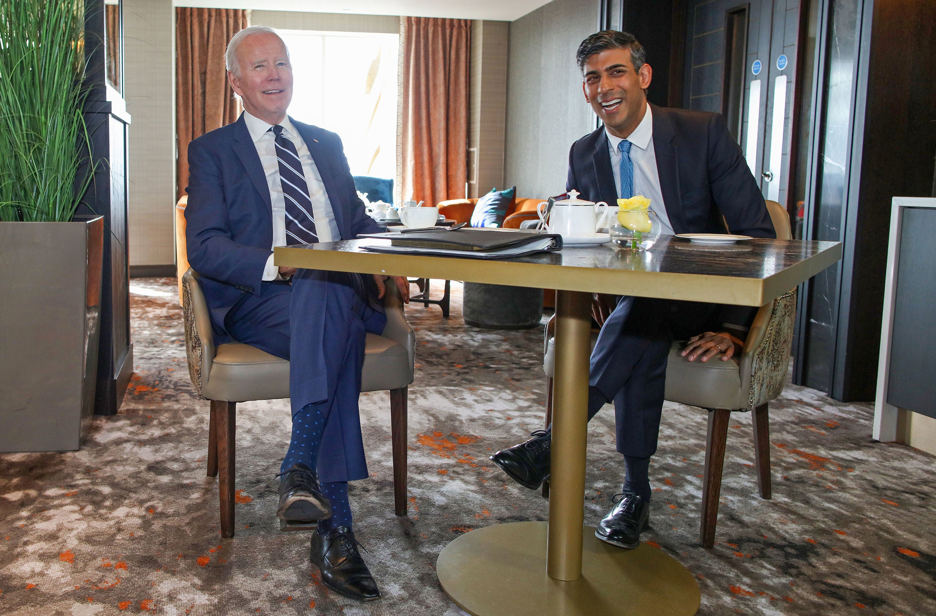 Joe Biden and Rishi Sunak in the Grand Central Hotel in Belfast this morning