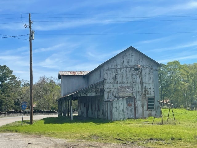 Vincent’s dreams for development include the Florey Cotton Gin, which was designated as a historical landmark in 2009 and is just across the railroad tracks from the now-shuttered police department