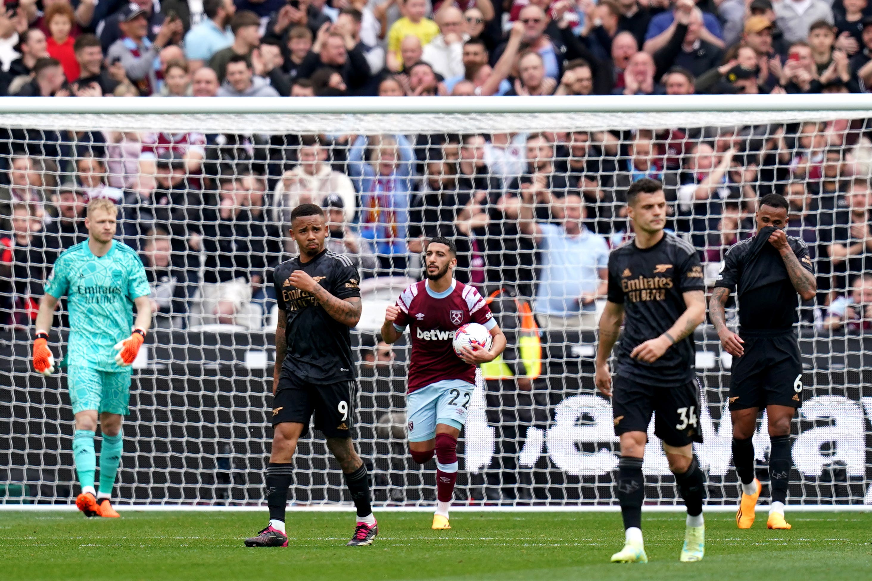 Arsenal slipped up again in the title race (John Walton/PA)