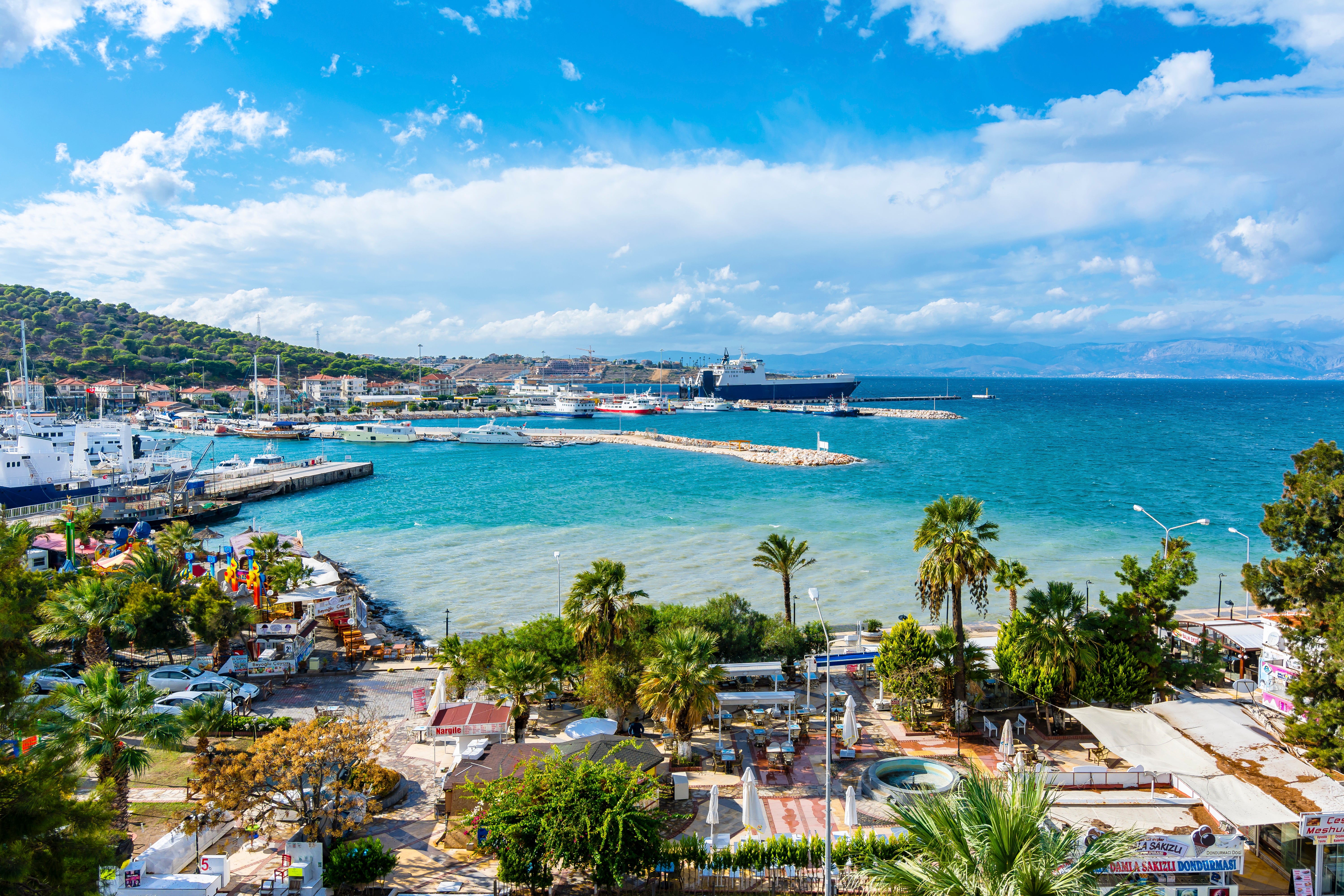 Izmir Town makes for the perfect summer city break