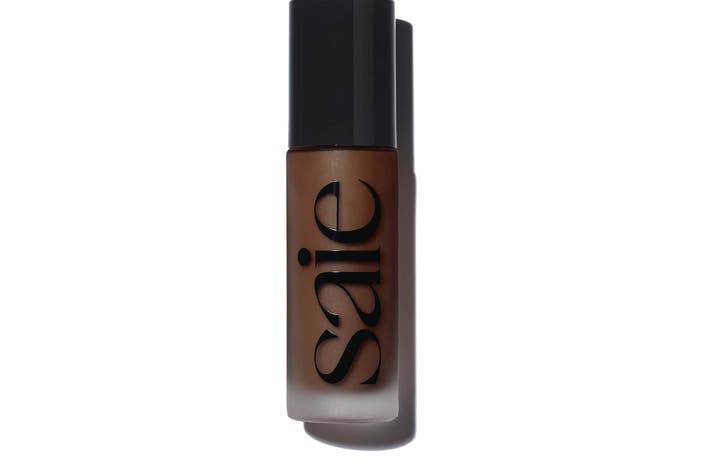 Saie glowy super skin foundation