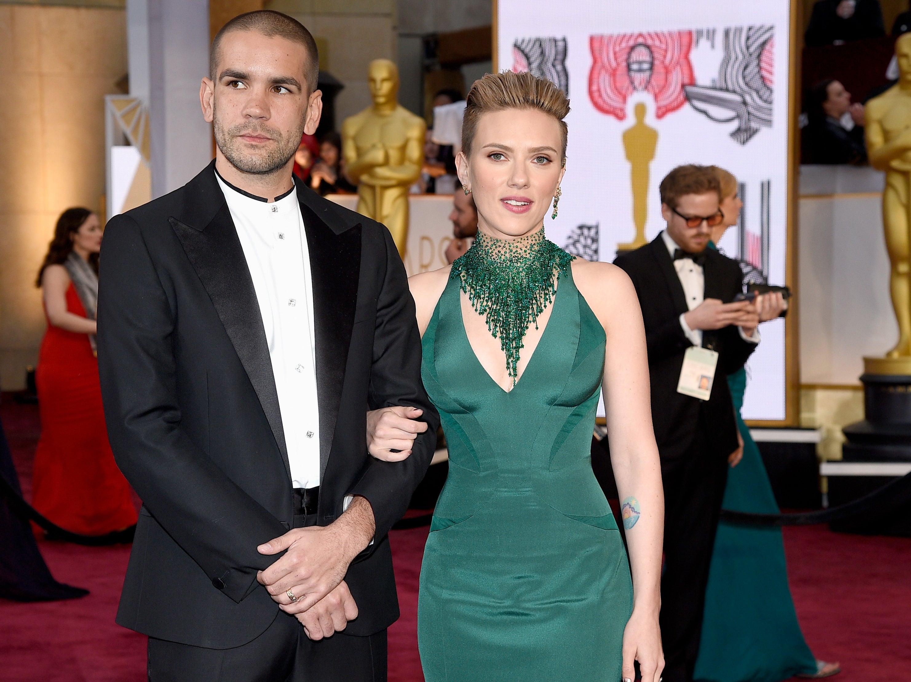 Johansson with Dauriac at the Oscars in 2015