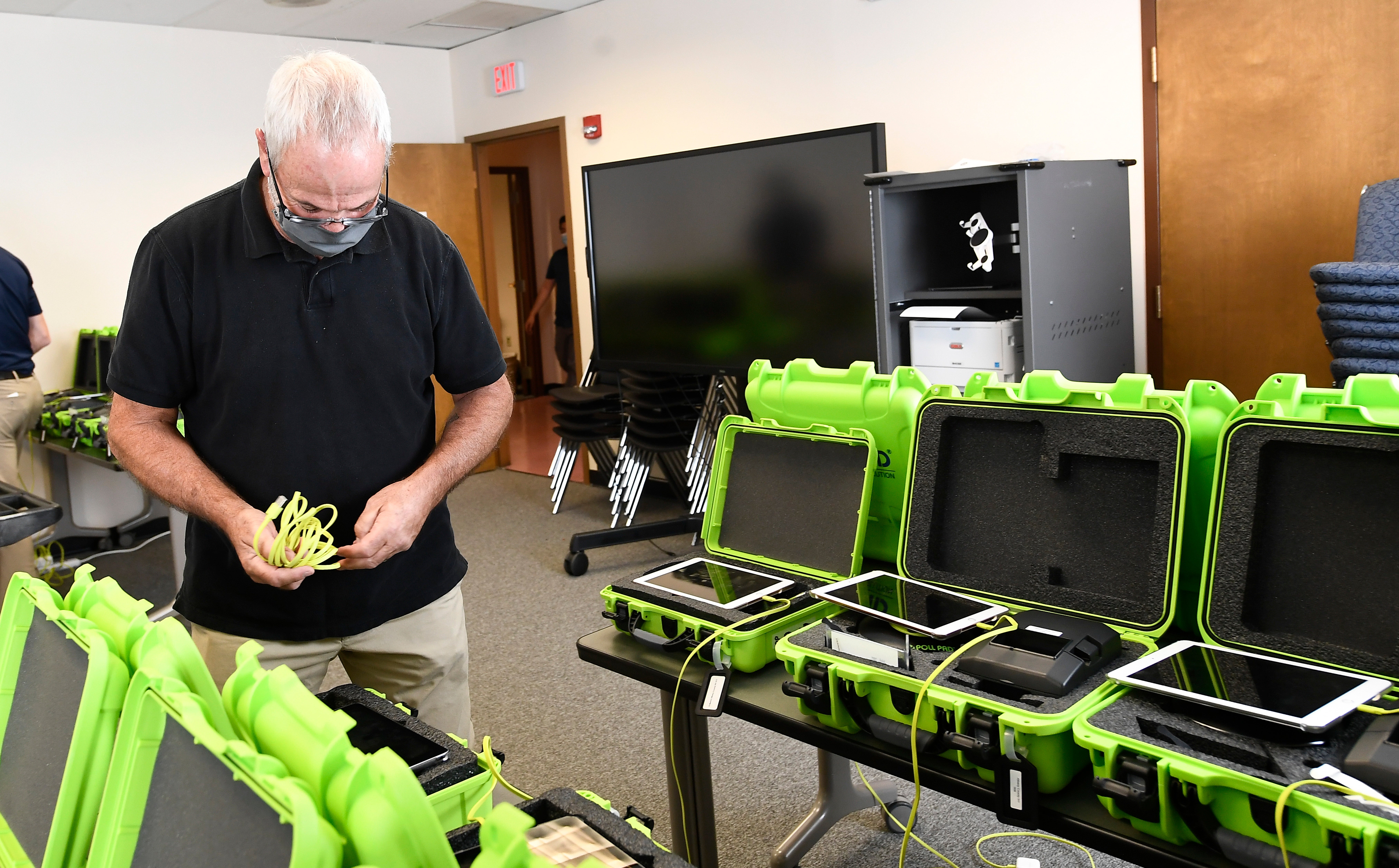 Election Security Pollbooks