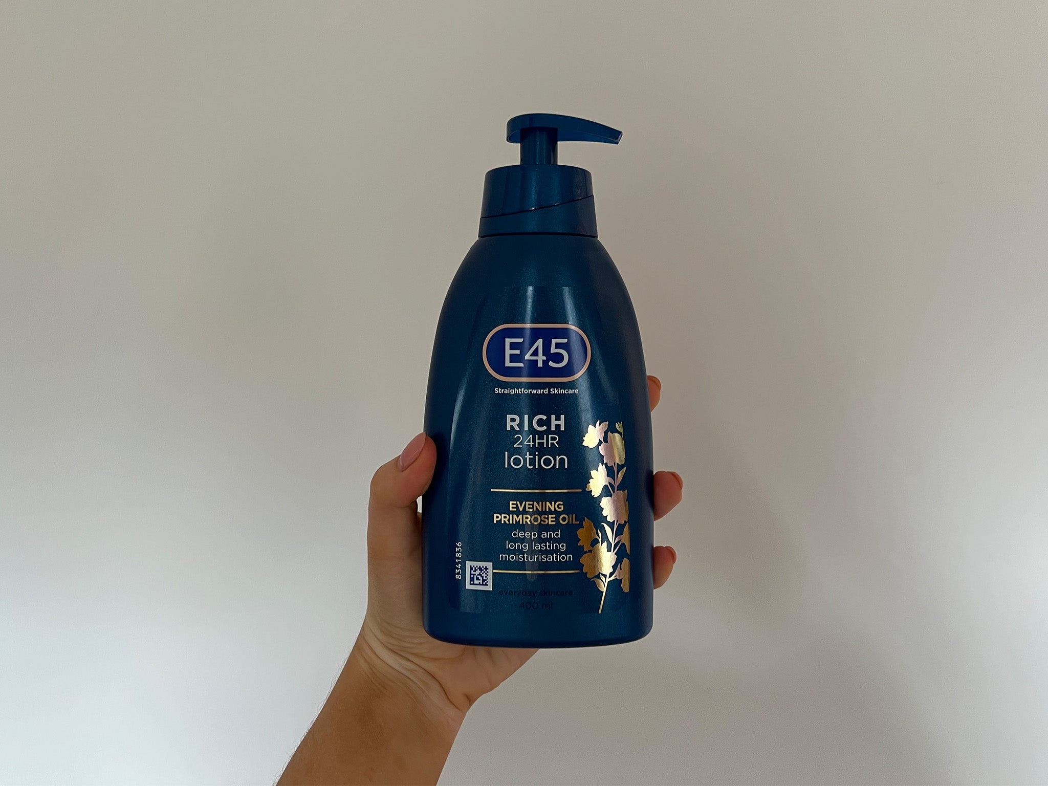 E45 rich 24h pump moisturiser lotion for dry skin